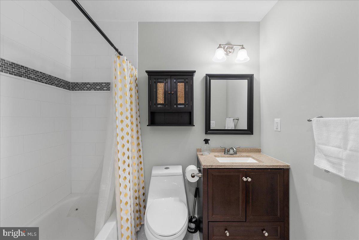 6201 BELLA DR, CENTREVILLE, Virginia 20121, 4 Bedrooms Bedrooms, ,3 BathroomsBathrooms,Residential,For sale,6201 BELLA DR,VAFX2257966 MLS # VAFX2257966
