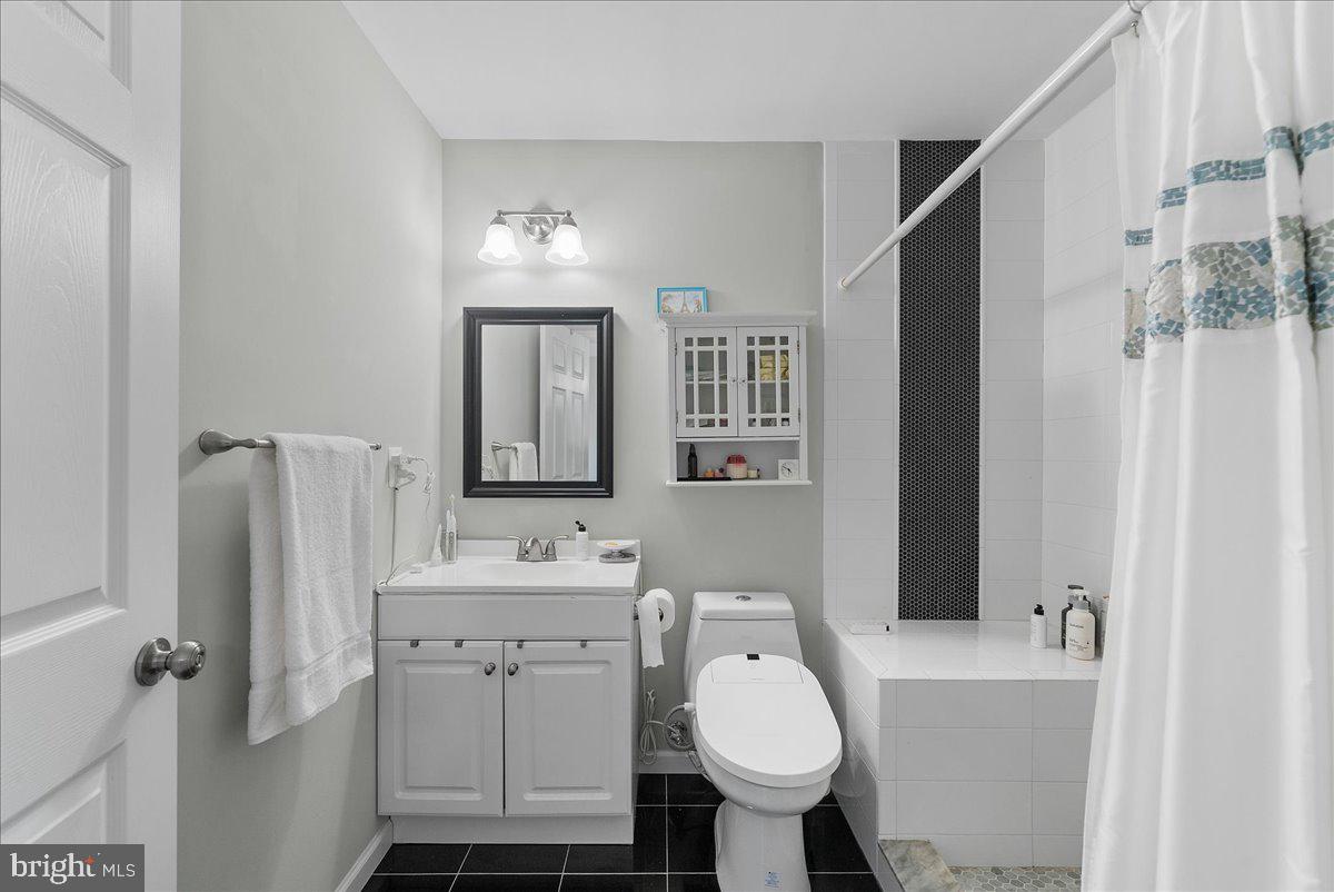 6201 BELLA DR, CENTREVILLE, Virginia 20121, 4 Bedrooms Bedrooms, ,3 BathroomsBathrooms,Residential,For sale,6201 BELLA DR,VAFX2257966 MLS # VAFX2257966