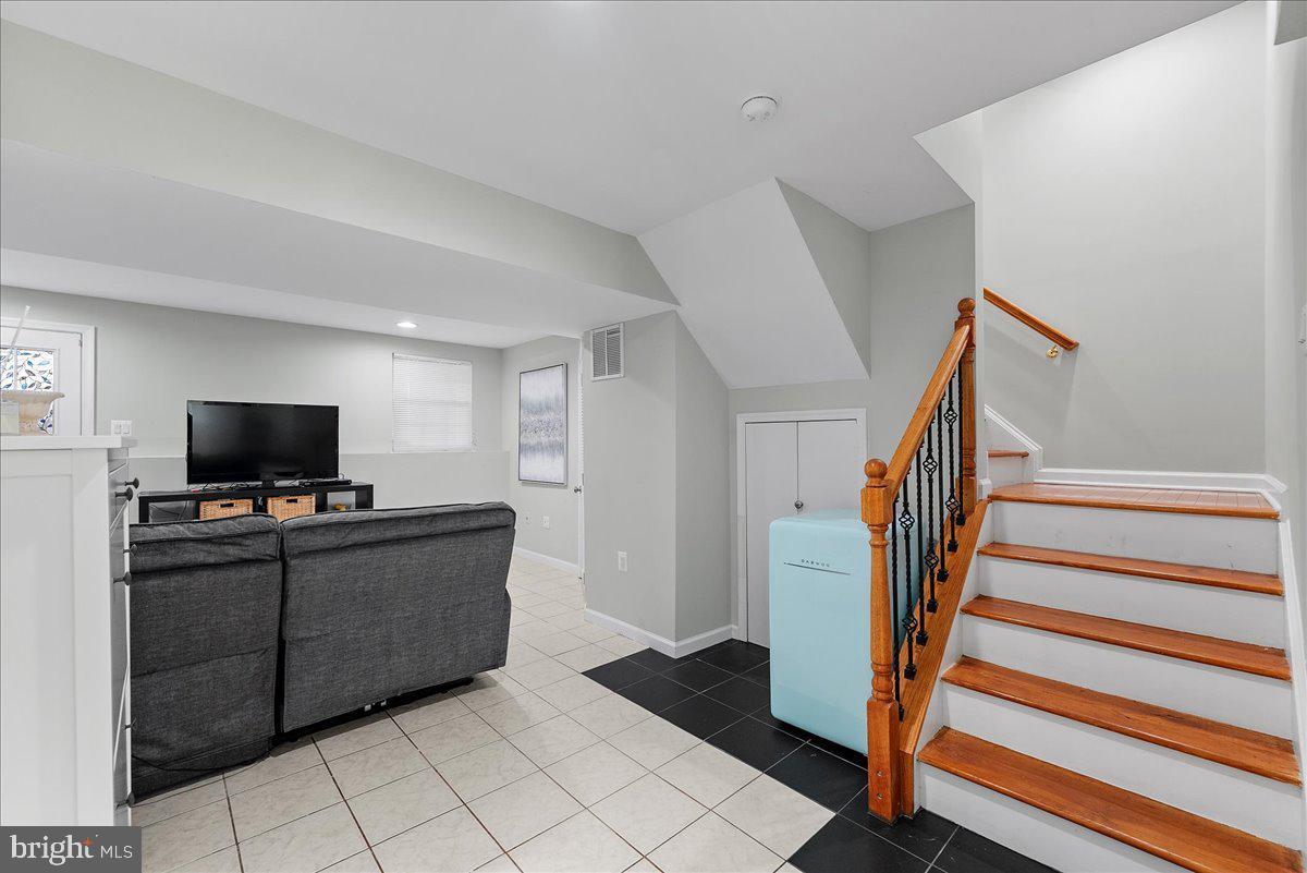 6201 BELLA DR, CENTREVILLE, Virginia 20121, 4 Bedrooms Bedrooms, ,3 BathroomsBathrooms,Residential,For sale,6201 BELLA DR,VAFX2257966 MLS # VAFX2257966