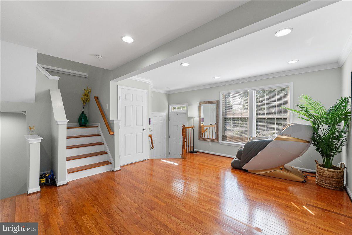 6201 BELLA DR, CENTREVILLE, Virginia 20121, 4 Bedrooms Bedrooms, ,3 BathroomsBathrooms,Residential,For sale,6201 BELLA DR,VAFX2257966 MLS # VAFX2257966