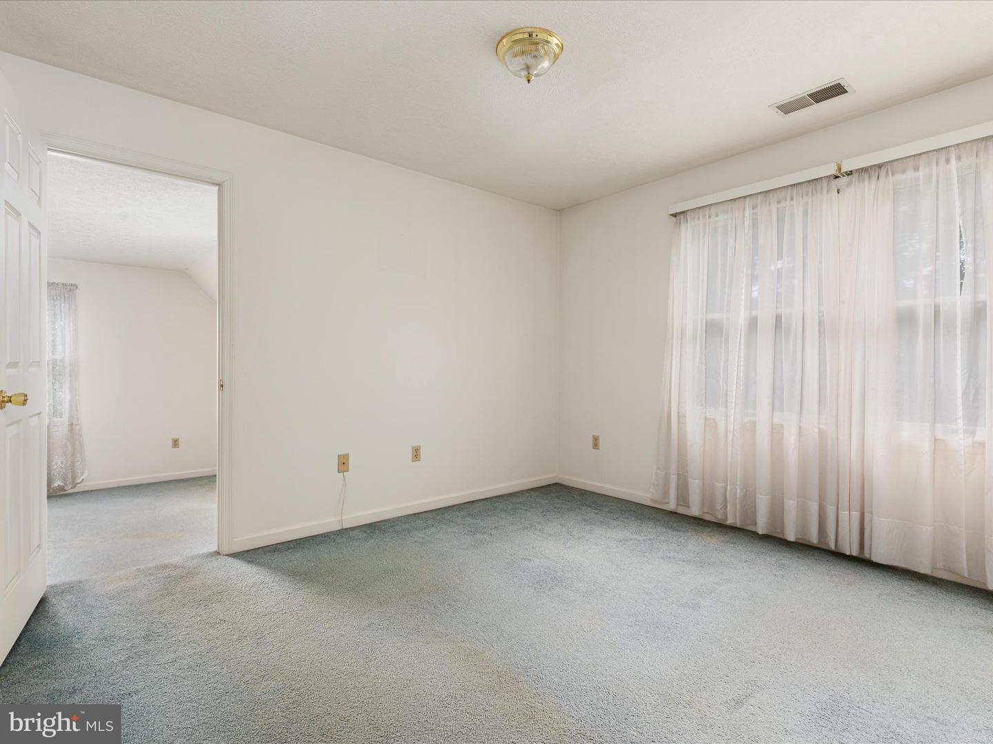 101 ETNAM ST, WINCHESTER, Virginia 22602, 3 Bedrooms Bedrooms, ,2 BathroomsBathrooms,Residential,For sale,101 ETNAM ST,VAFV2035712 MLS # VAFV2035712