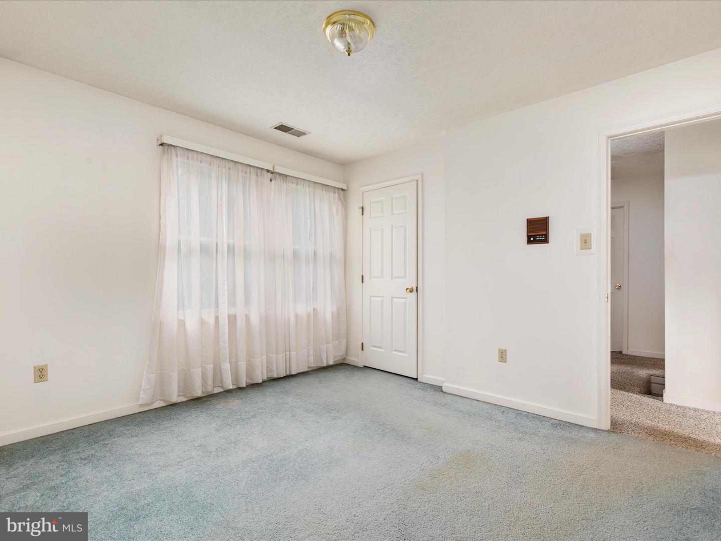 101 ETNAM ST, WINCHESTER, Virginia 22602, 3 Bedrooms Bedrooms, ,2 BathroomsBathrooms,Residential,For sale,101 ETNAM ST,VAFV2035712 MLS # VAFV2035712