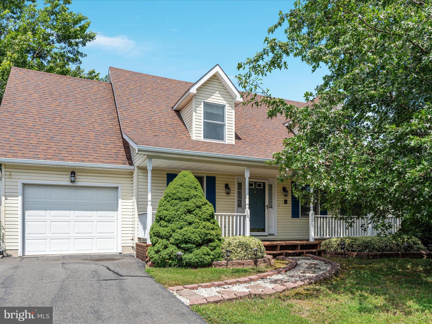 101 ETNAM ST, WINCHESTER, Virginia 22602, 3 Bedrooms Bedrooms, ,2 BathroomsBathrooms,Residential,For sale,101 ETNAM ST,VAFV2035712 MLS # VAFV2035712