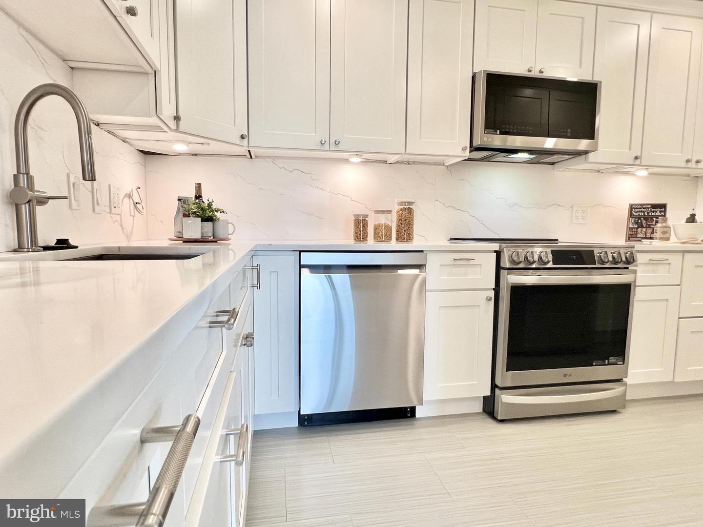 530 N ST SW #S809, WASHINGTON, District Of Columbia 20024, 2 Bedrooms Bedrooms, ,2 BathroomsBathrooms,Residential,For sale,530 N ST SW #S809,DCDC2212472 MLS # DCDC2212472