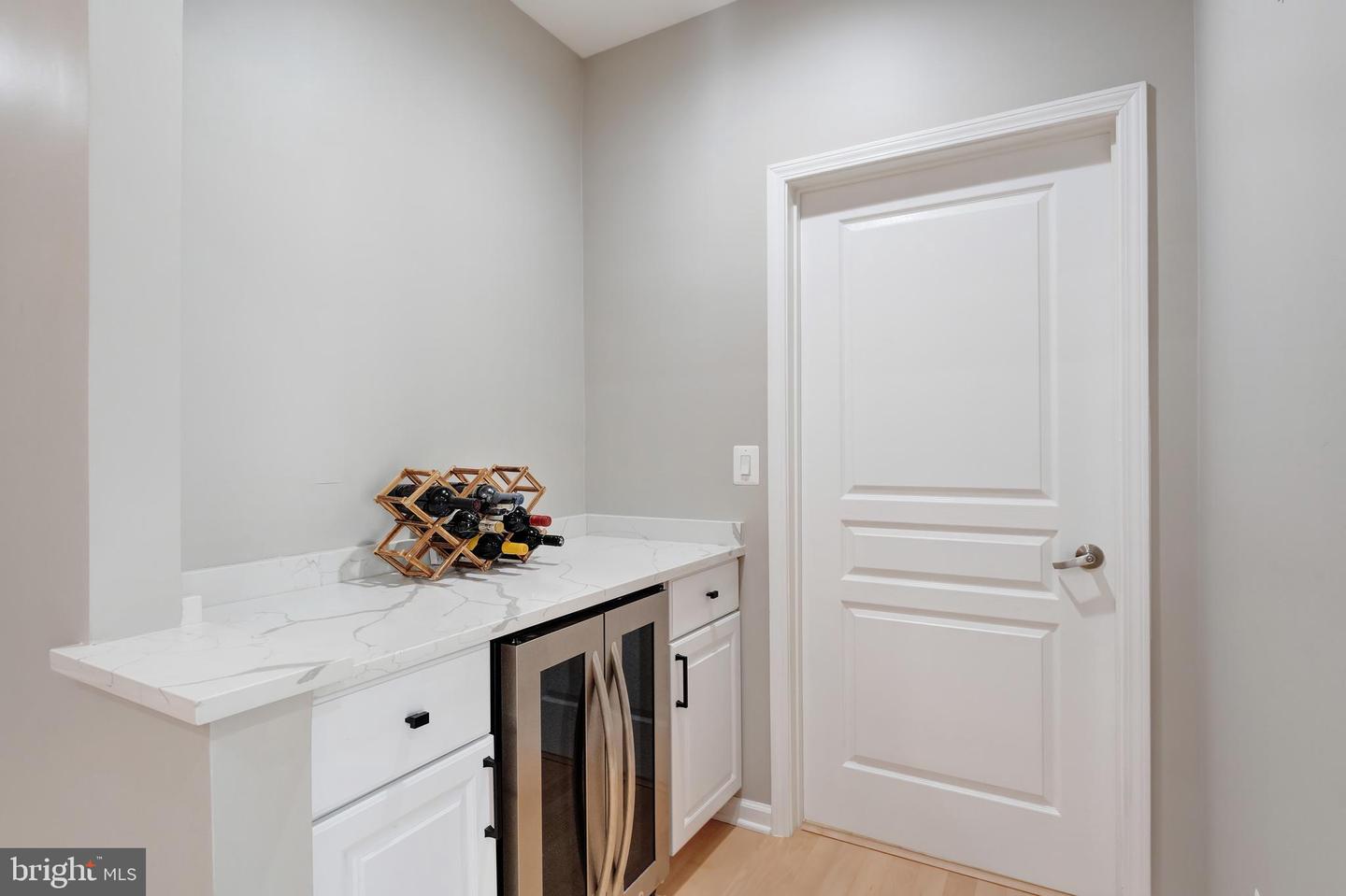12001 MARKET ST #330, RESTON, Virginia 20190, 2 Bedrooms Bedrooms, ,2 BathroomsBathrooms,Residential,For sale,12001 MARKET ST #330,VAFX2258048 MLS # VAFX2258048