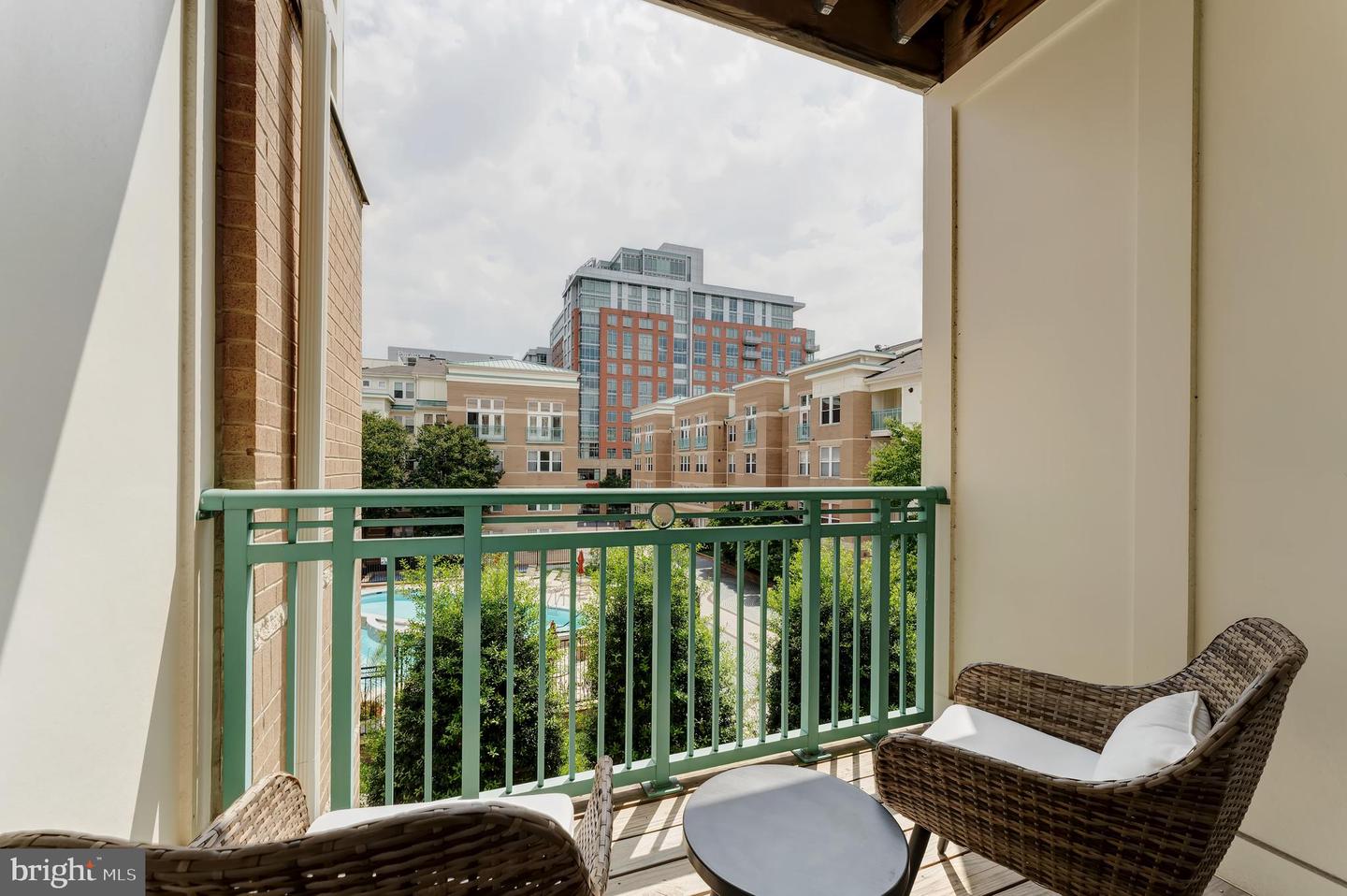 12001 MARKET ST #330, RESTON, Virginia 20190, 2 Bedrooms Bedrooms, ,2 BathroomsBathrooms,Residential,For sale,12001 MARKET ST #330,VAFX2258048 MLS # VAFX2258048