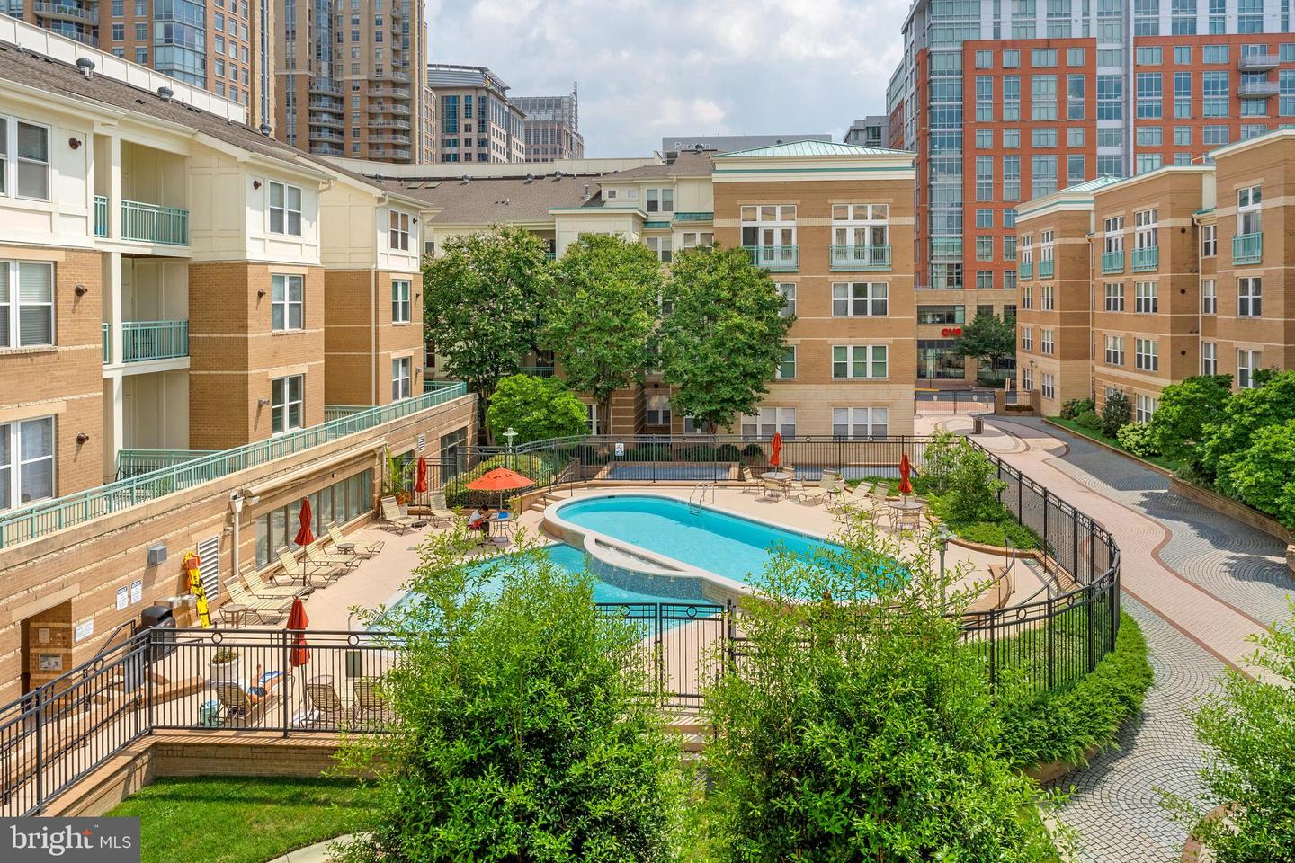12001 MARKET ST #330, RESTON, Virginia 20190, 2 Bedrooms Bedrooms, ,2 BathroomsBathrooms,Residential,For sale,12001 MARKET ST #330,VAFX2258048 MLS # VAFX2258048