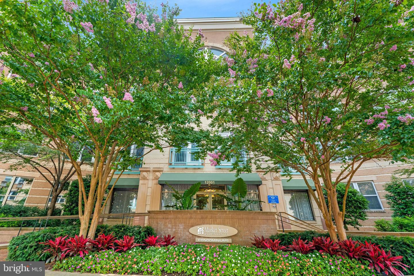 12001 MARKET ST #330, RESTON, Virginia 20190, 2 Bedrooms Bedrooms, ,2 BathroomsBathrooms,Residential,For sale,12001 MARKET ST #330,VAFX2258048 MLS # VAFX2258048