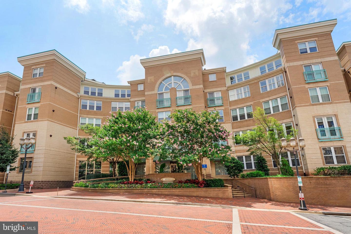 12001 MARKET ST #330, RESTON, Virginia 20190, 2 Bedrooms Bedrooms, ,2 BathroomsBathrooms,Residential,For sale,12001 MARKET ST #330,VAFX2258048 MLS # VAFX2258048