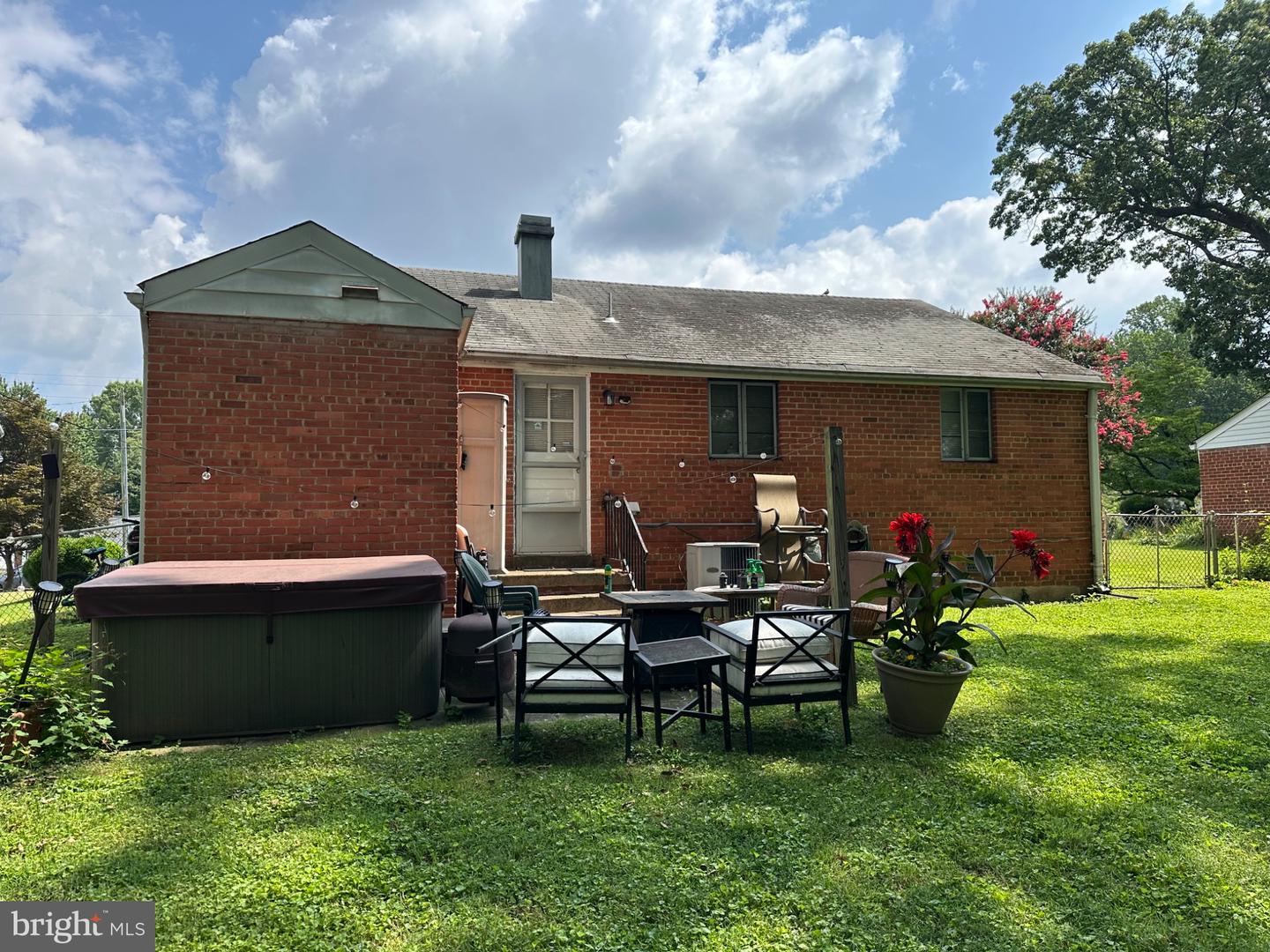 7239 DEBORAH DR, FALLS CHURCH, Virginia 22046, 3 Bedrooms Bedrooms, ,1 BathroomBathrooms,Residential,For sale,7239 DEBORAH DR,VAFX2258428 MLS # VAFX2258428