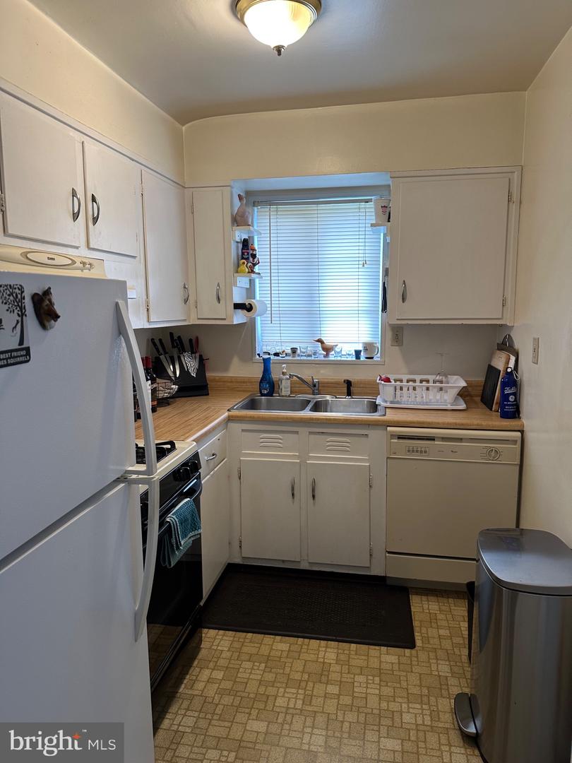 7239 DEBORAH DR, FALLS CHURCH, Virginia 22046, 3 Bedrooms Bedrooms, ,1 BathroomBathrooms,Residential,For sale,7239 DEBORAH DR,VAFX2258428 MLS # VAFX2258428