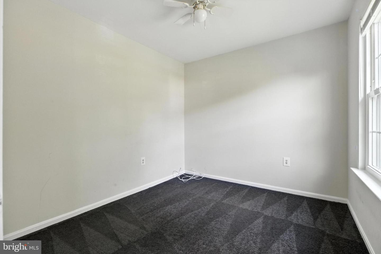 1033 JEFF RYAN DR, HERNDON, Virginia 20170, 4 Bedrooms Bedrooms, ,2 BathroomsBathrooms,Residential,For sale,1033 JEFF RYAN DR,VAFX2258436 MLS # VAFX2258436