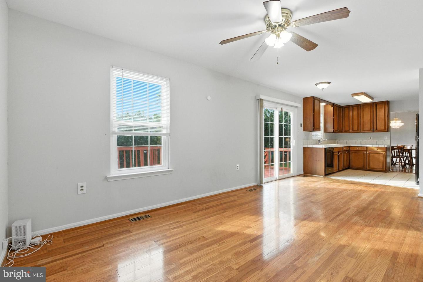 1033 JEFF RYAN DR, HERNDON, Virginia 20170, 4 Bedrooms Bedrooms, ,2 BathroomsBathrooms,Residential,For sale,1033 JEFF RYAN DR,VAFX2258436 MLS # VAFX2258436