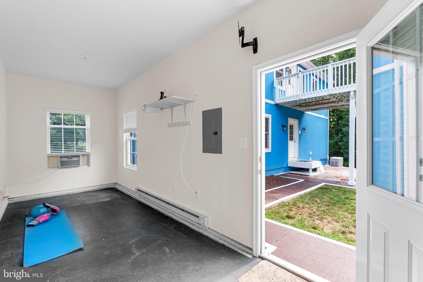 3925 GUINEA STATION RD, FREDERICKSBURG, Virginia 22408, 4 Bedrooms Bedrooms, 7 Rooms Rooms,2 BathroomsBathrooms,Residential,For sale,3925 GUINEA STATION RD,VASP2035076 MLS # VASP2035076