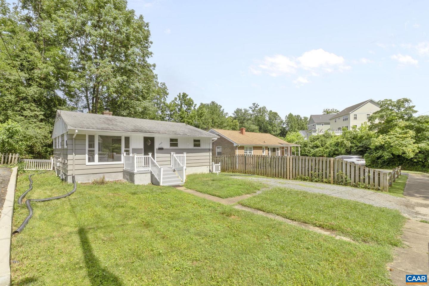 2552 WOODLAND DR, CHARLOTTESVILLE, Virginia 22903, 3 Bedrooms Bedrooms, ,1 BathroomBathrooms,Residential,For sale,2552 WOODLAND DR,667285 MLS # 667285