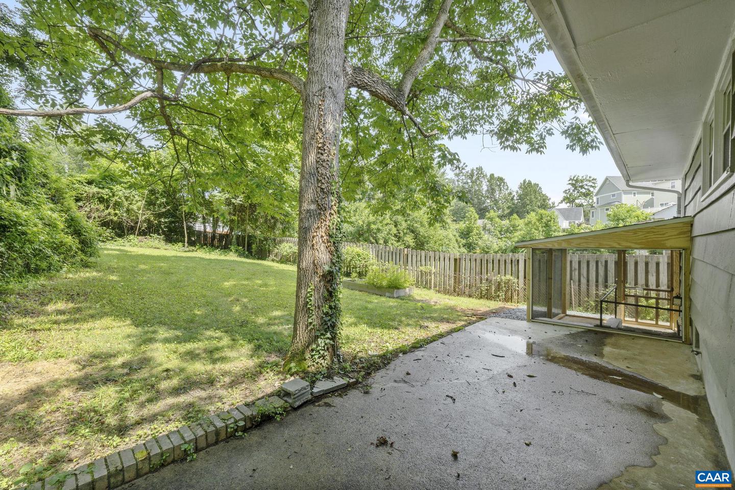 2552 WOODLAND DR, CHARLOTTESVILLE, Virginia 22903, 3 Bedrooms Bedrooms, ,1 BathroomBathrooms,Residential,For sale,2552 WOODLAND DR,667285 MLS # 667285