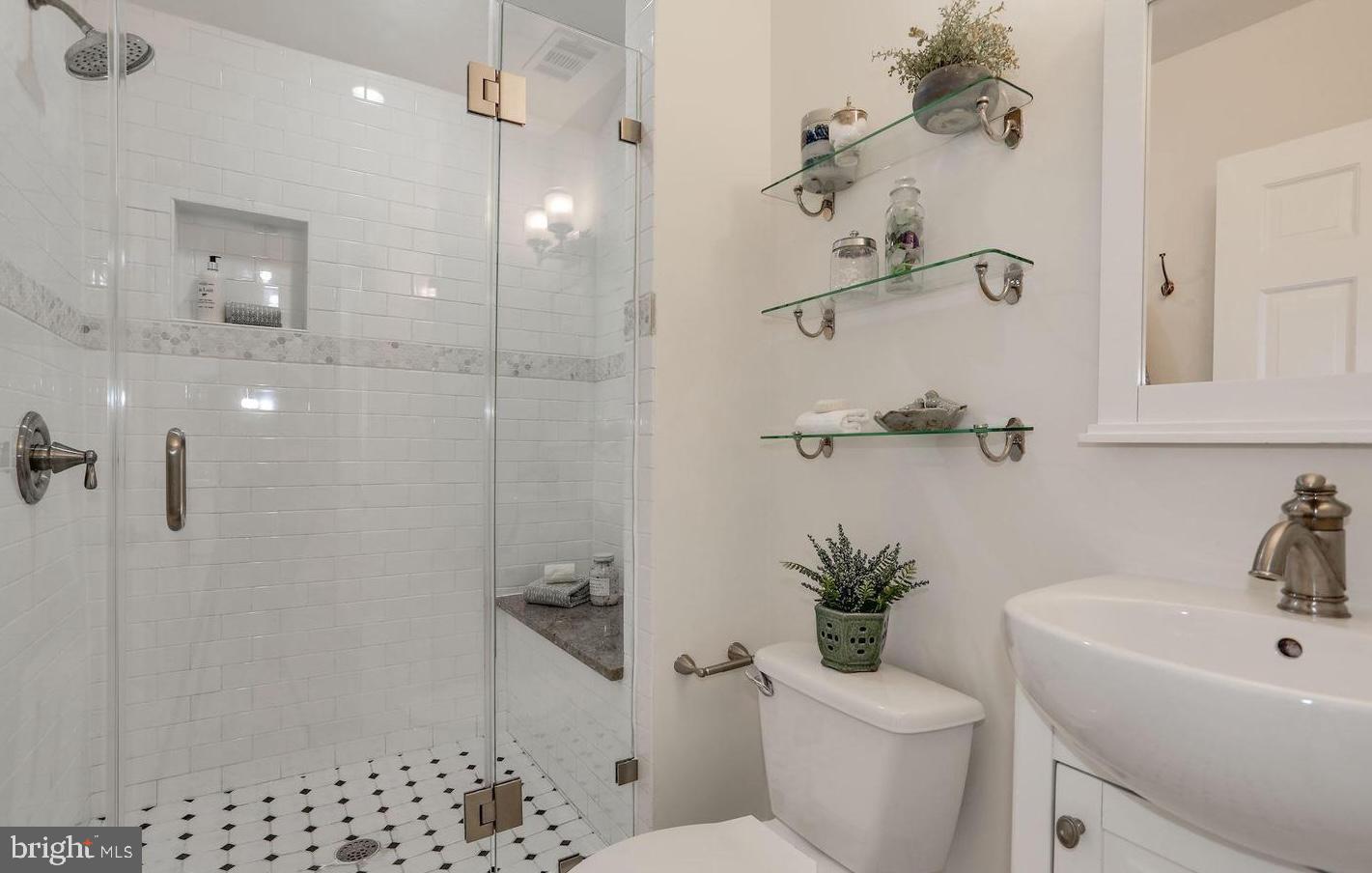 3424 RESERVOIR RD NW, WASHINGTON, District Of Columbia 20007, 2 Bedrooms Bedrooms, ,1 BathroomBathrooms,Residential,For sale,3424 RESERVOIR RD NW,DCDC2212522 MLS # DCDC2212522