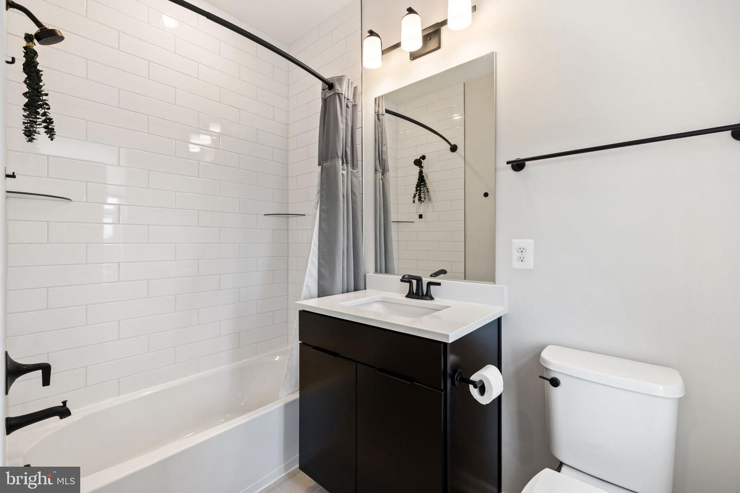 23156 HORSESHOE TRAIL SQ, ASHBURN, Virginia 20148, 4 Bedrooms Bedrooms, ,3 BathroomsBathrooms,Residential,For sale,23156 HORSESHOE TRAIL SQ,VALO2103348 MLS # VALO2103348