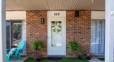 700 RIFE RD #11 D, WAYNESBORO, Virginia 22980, 2 Bedrooms Bedrooms, ,1 BathroomBathrooms,Residential,For sale,700 RIFE RD #11 D,667226 MLS # 667226