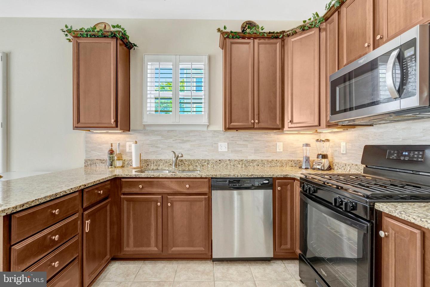 9713 HANDERSON PL #104, MANASSAS PARK, Virginia 20111, 2 Bedrooms Bedrooms, ,2 BathroomsBathrooms,Residential,For sale,9713 HANDERSON PL #104,VAMP2003194 MLS # VAMP2003194