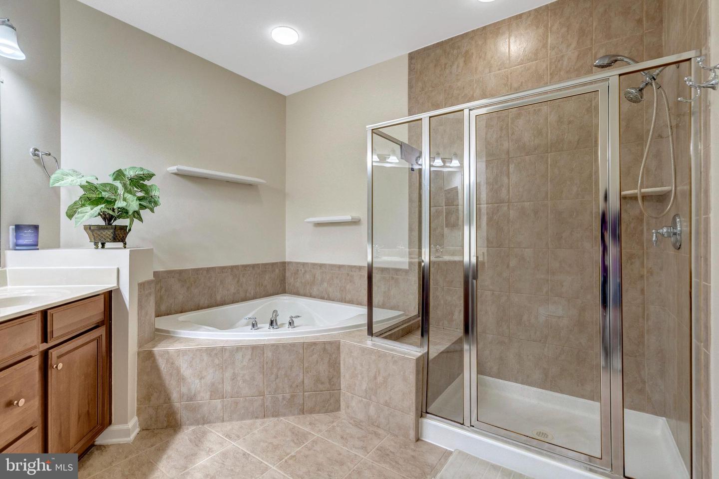 9713 HANDERSON PL #104, MANASSAS PARK, Virginia 20111, 2 Bedrooms Bedrooms, ,2 BathroomsBathrooms,Residential,For sale,9713 HANDERSON PL #104,VAMP2003194 MLS # VAMP2003194
