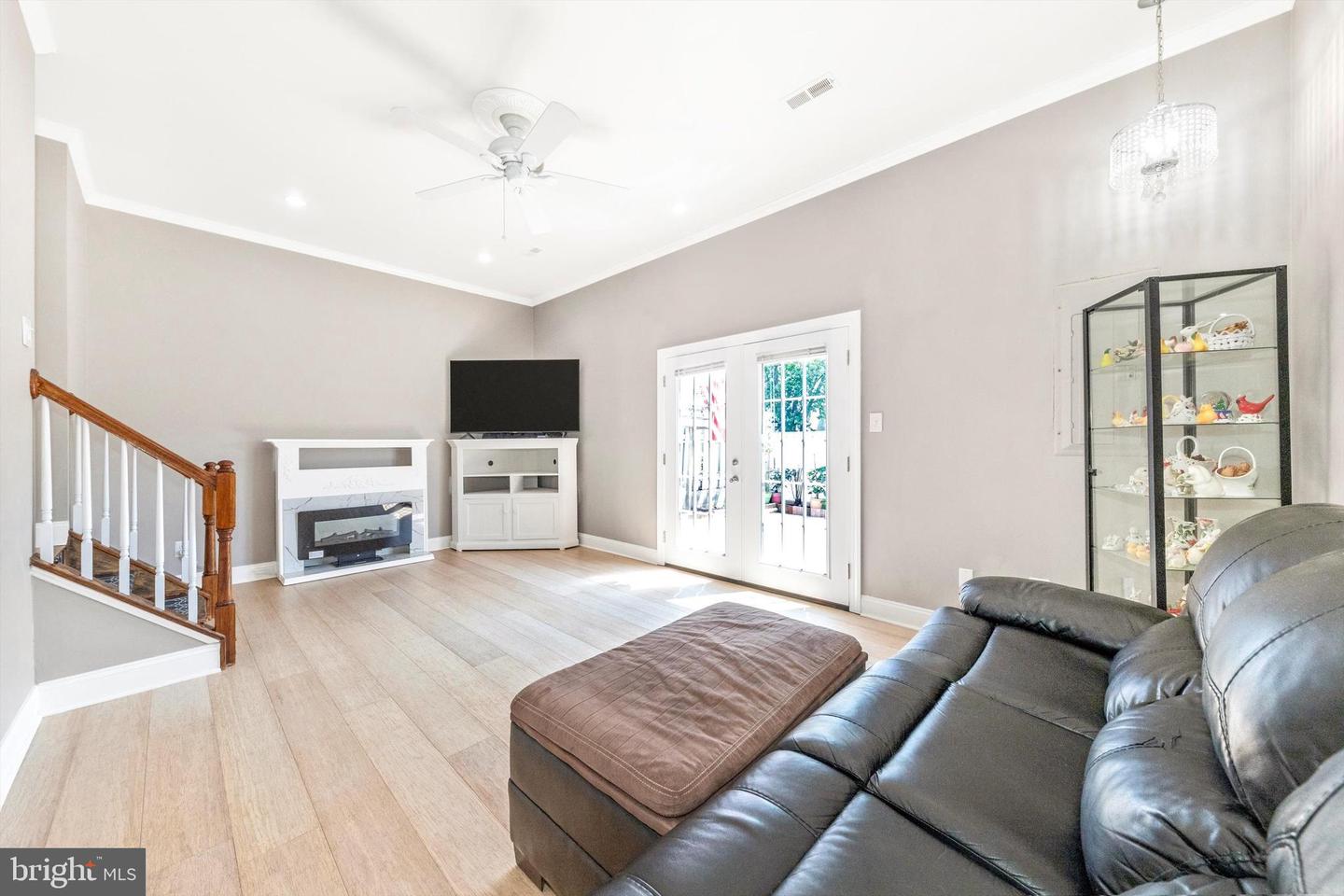 761 CORDELL WAY, HERNDON, Virginia 20170, 3 Bedrooms Bedrooms, ,2 BathroomsBathrooms,Residential,For sale,761 CORDELL WAY,VAFX2258208 MLS # VAFX2258208
