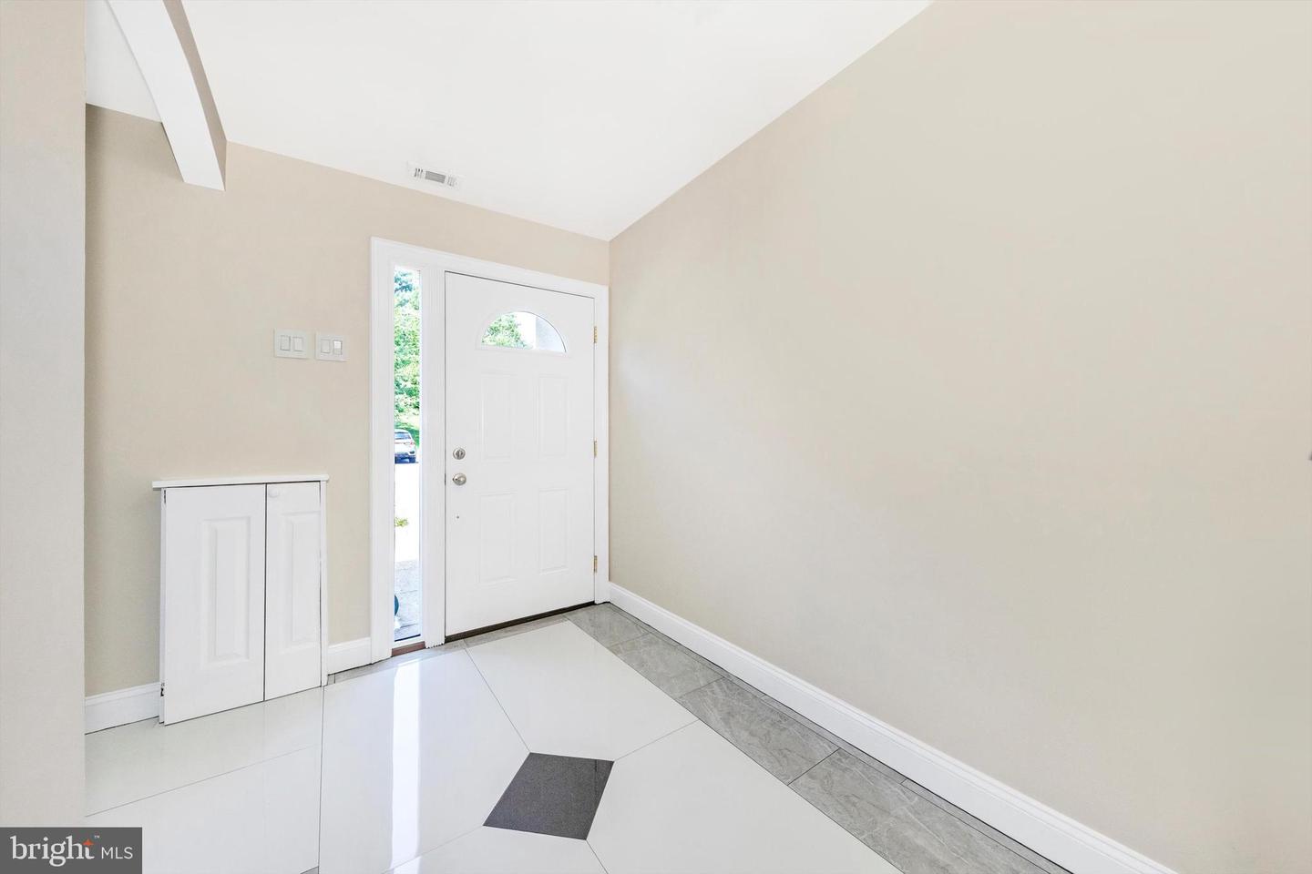 761 CORDELL WAY, HERNDON, Virginia 20170, 3 Bedrooms Bedrooms, ,2 BathroomsBathrooms,Residential,For sale,761 CORDELL WAY,VAFX2258208 MLS # VAFX2258208