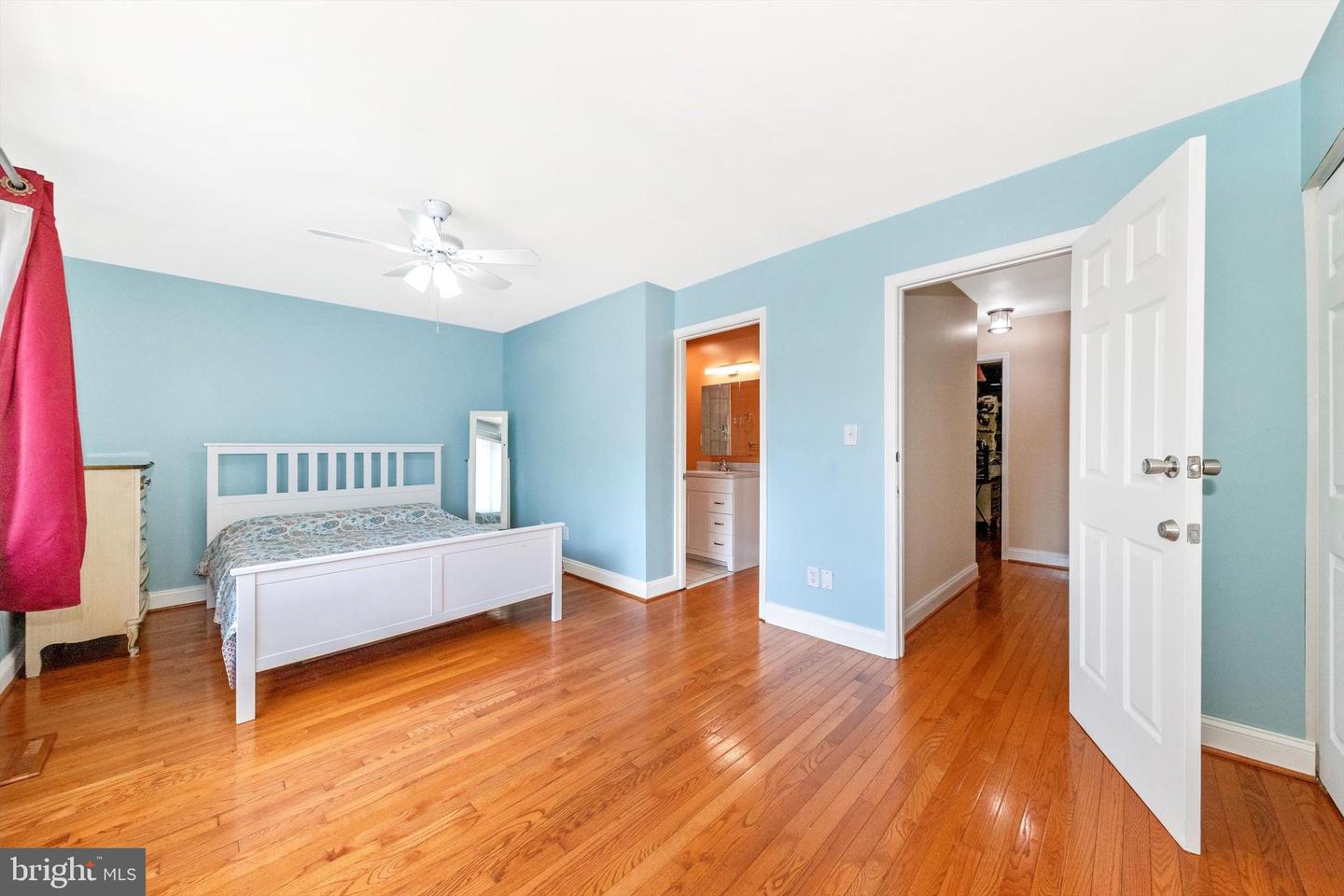 761 CORDELL WAY, HERNDON, Virginia 20170, 3 Bedrooms Bedrooms, ,2 BathroomsBathrooms,Residential,For sale,761 CORDELL WAY,VAFX2258208 MLS # VAFX2258208
