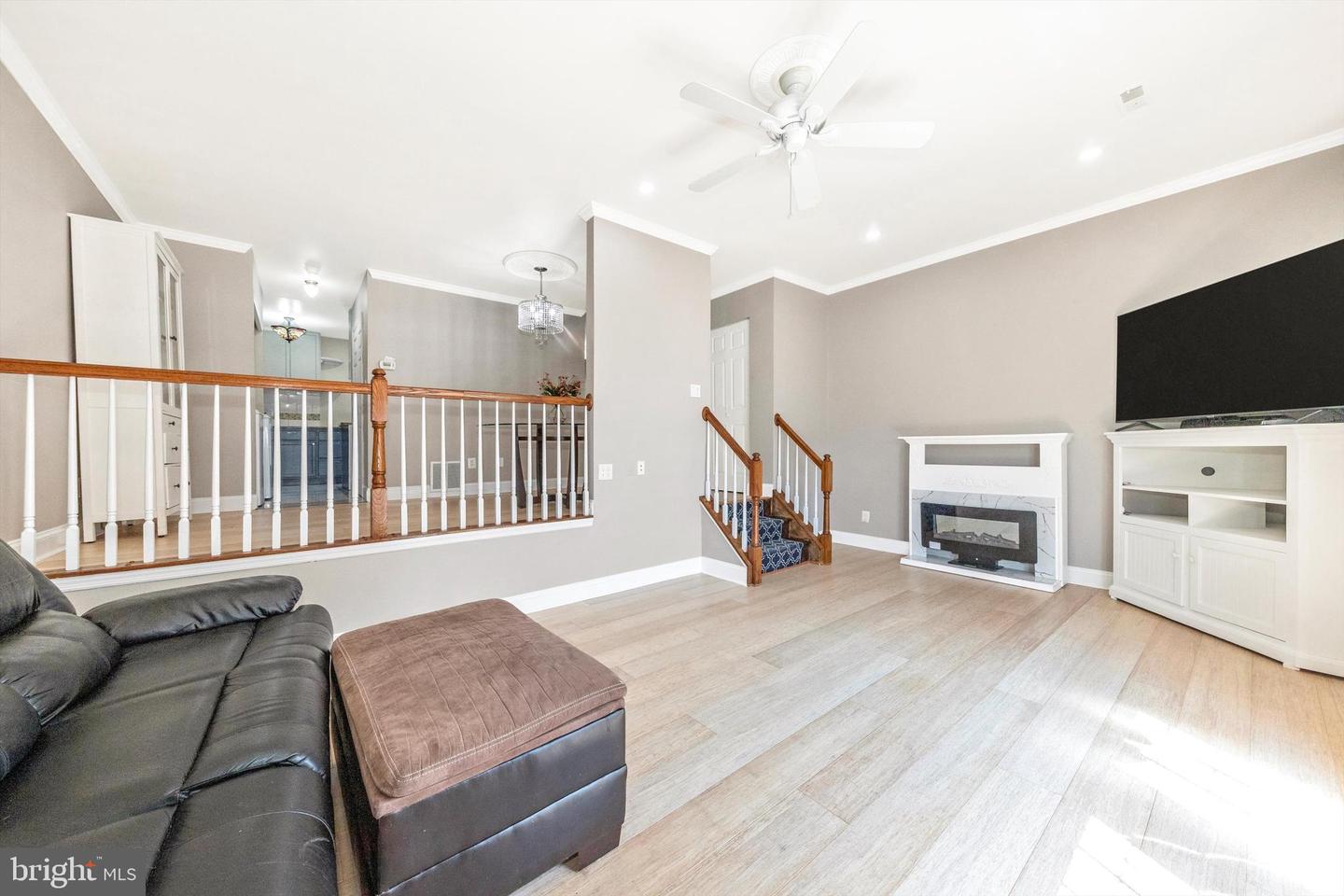 761 CORDELL WAY, HERNDON, Virginia 20170, 3 Bedrooms Bedrooms, ,2 BathroomsBathrooms,Residential,For sale,761 CORDELL WAY,VAFX2258208 MLS # VAFX2258208