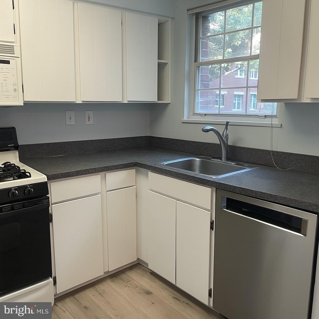 1224 N MEADE ST #ES102, ARLINGTON, Virginia 22209, 2 Bedrooms Bedrooms, ,1 BathroomBathrooms,Residential,For sale,1224 N MEADE ST #ES102,VAAR2061546 MLS # VAAR2061546
