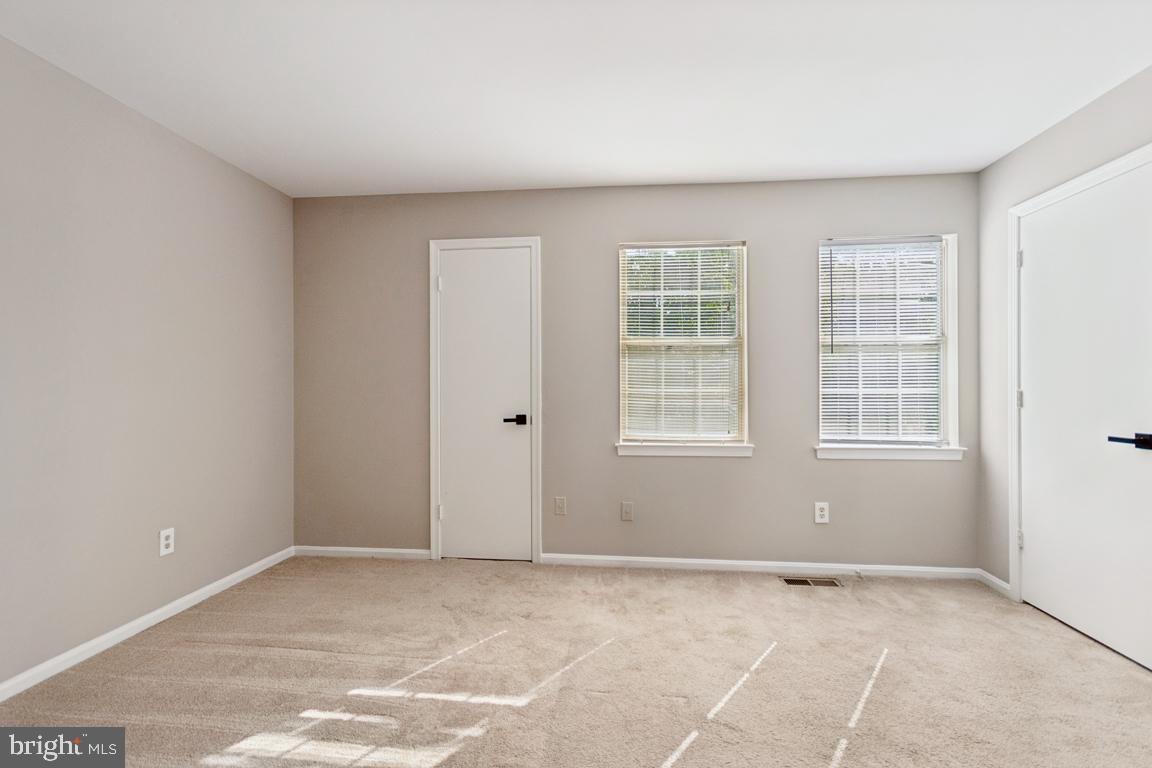 165-C FAIRFIELD DR, WARRENTON, Virginia 20186, 3 Bedrooms Bedrooms, 10 Rooms Rooms,2 BathroomsBathrooms,Residential,For sale,165-C FAIRFIELD DR,VAFQ2017678 MLS # VAFQ2017678