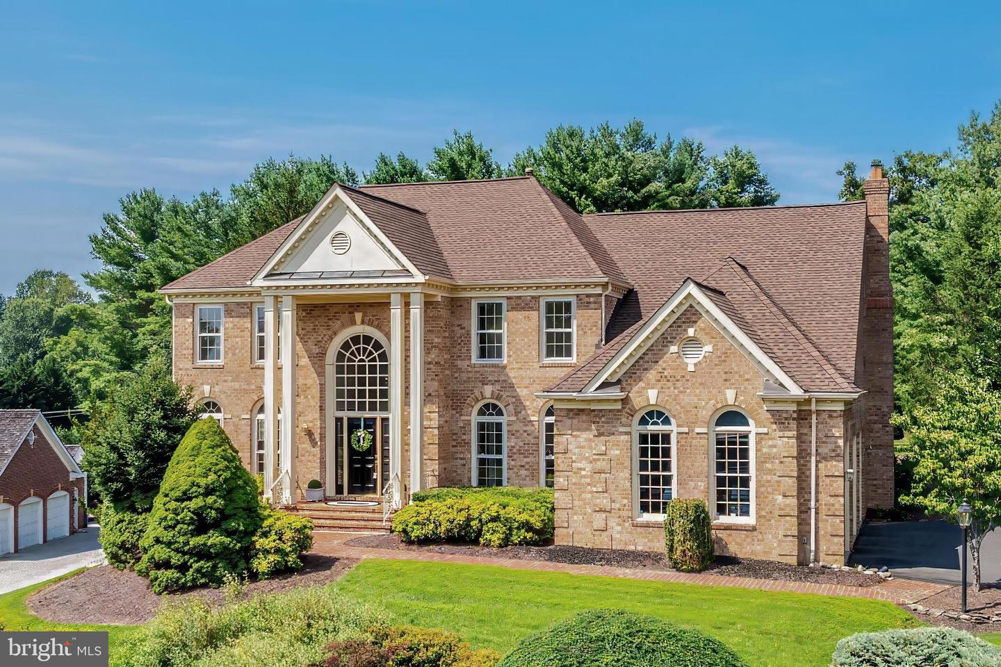 10114 NEDRA DR, GREAT FALLS, Virginia 22066, 5 Bedrooms Bedrooms, ,4 BathroomsBathrooms,Residential,For sale,10114 NEDRA DR,VAFX2258550 MLS # VAFX2258550