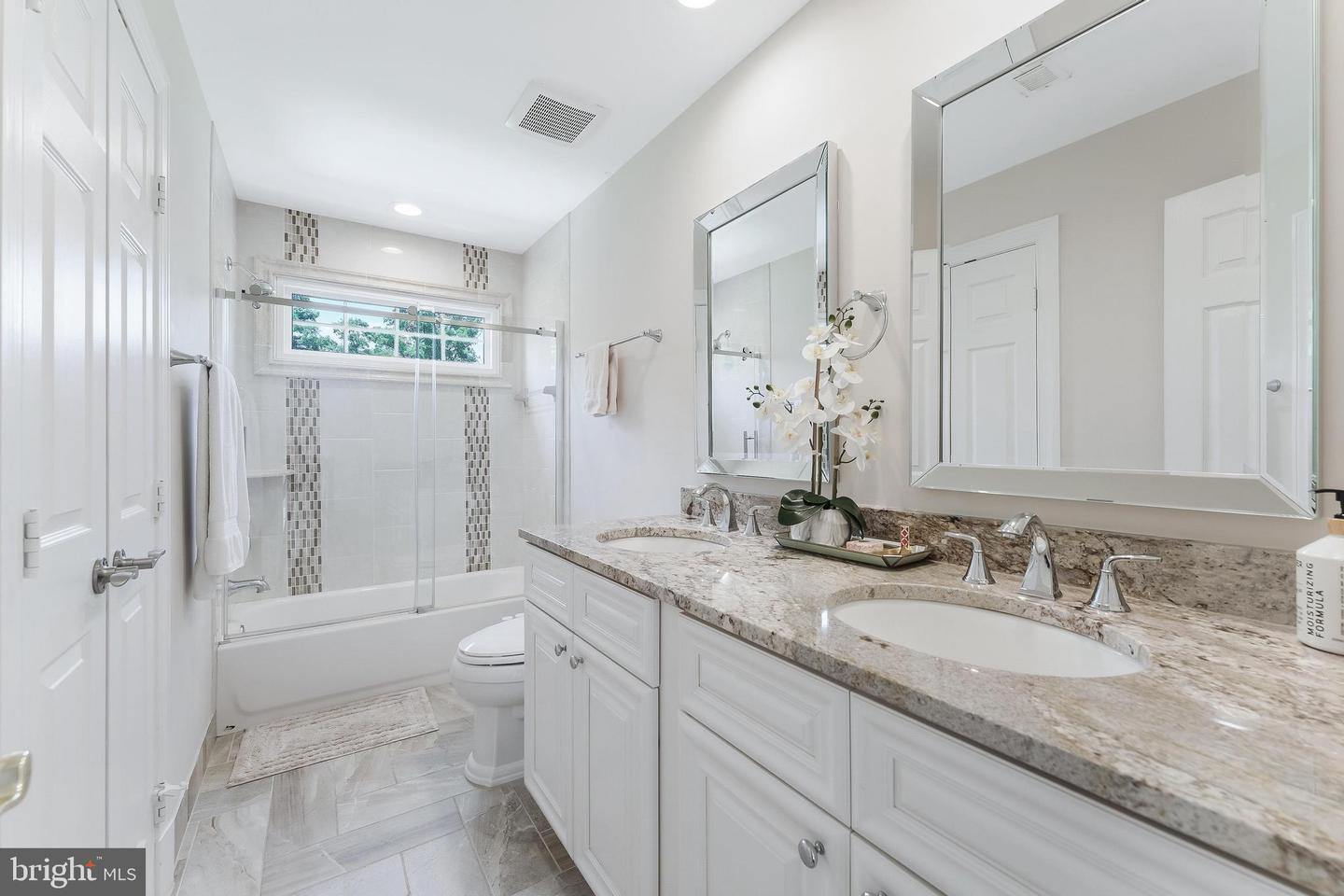 10114 NEDRA DR, GREAT FALLS, Virginia 22066, 5 Bedrooms Bedrooms, ,4 BathroomsBathrooms,Residential,For sale,10114 NEDRA DR,VAFX2258550 MLS # VAFX2258550