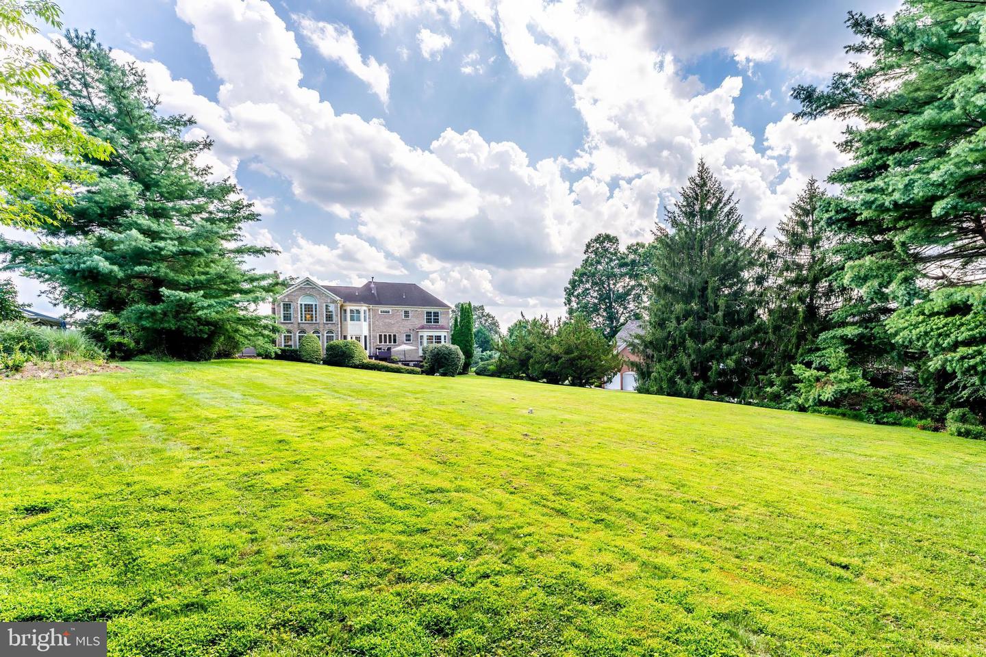 10114 NEDRA DR, GREAT FALLS, Virginia 22066, 5 Bedrooms Bedrooms, ,4 BathroomsBathrooms,Residential,For sale,10114 NEDRA DR,VAFX2258550 MLS # VAFX2258550