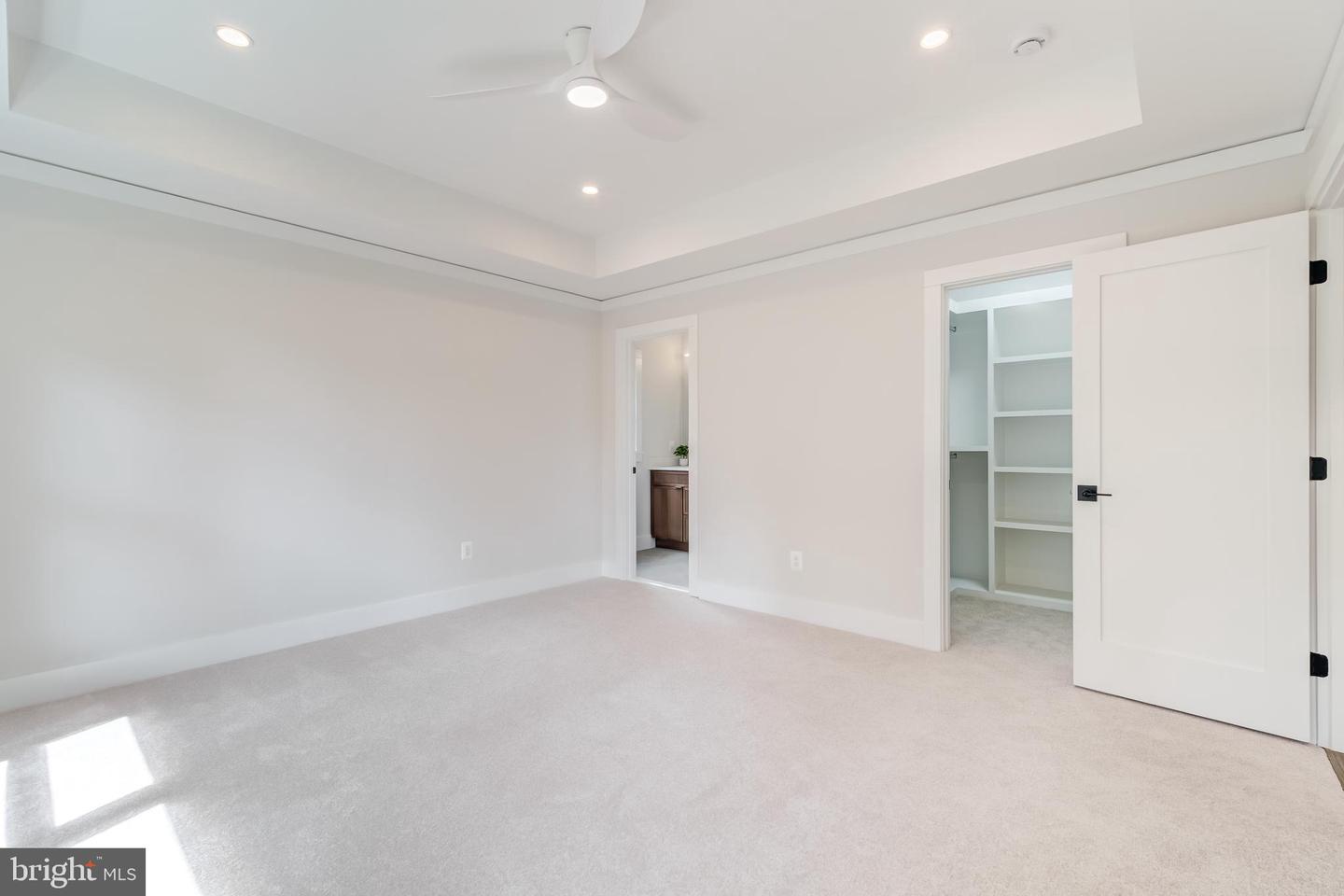 506 KINGSLEY RD, VIENNA, Virginia 22180, 6 Bedrooms Bedrooms, ,6 BathroomsBathrooms,Residential,For sale,506 KINGSLEY RD,VAFX2258570 MLS # VAFX2258570