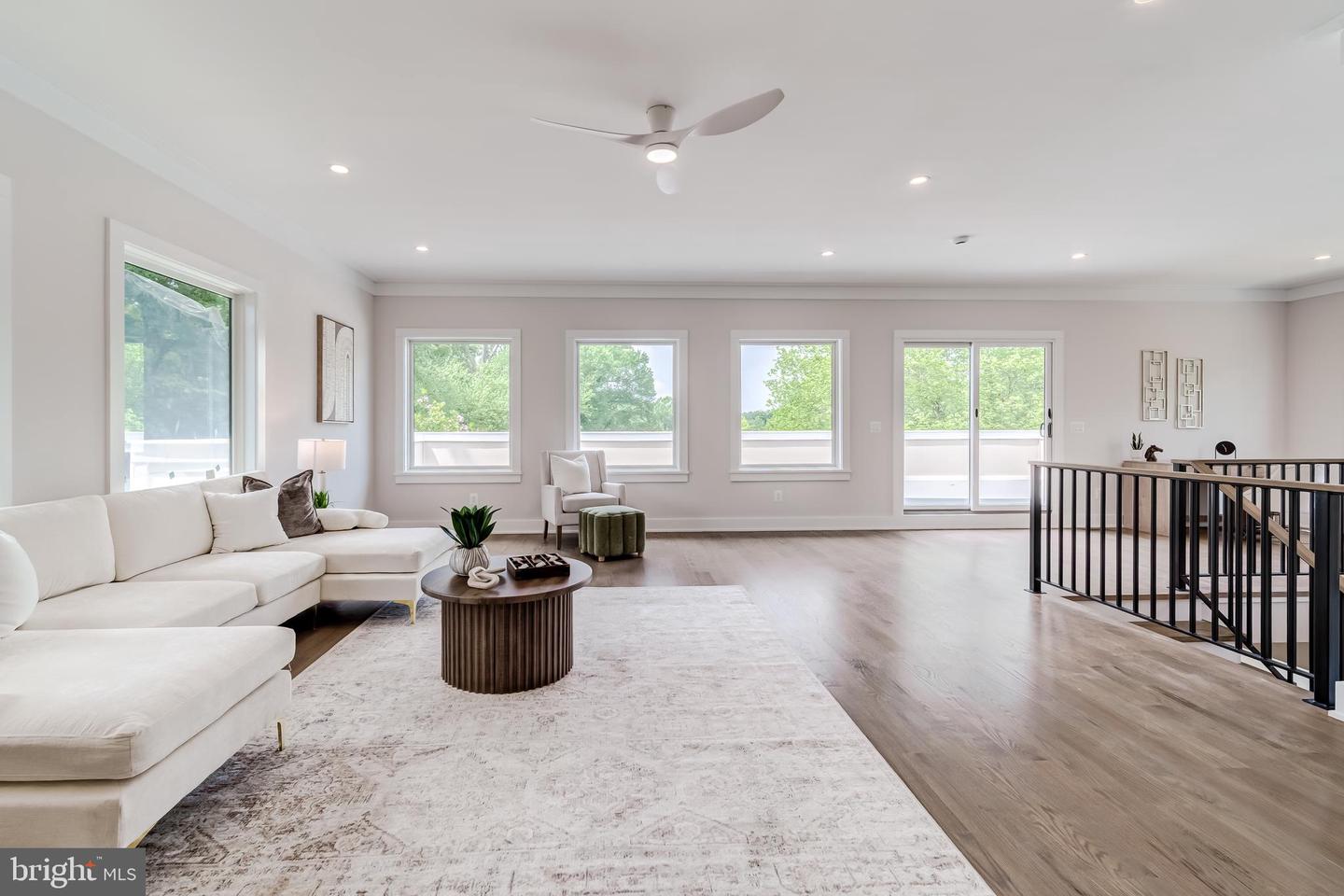 506 KINGSLEY RD, VIENNA, Virginia 22180, 6 Bedrooms Bedrooms, ,6 BathroomsBathrooms,Residential,For sale,506 KINGSLEY RD,VAFX2258570 MLS # VAFX2258570