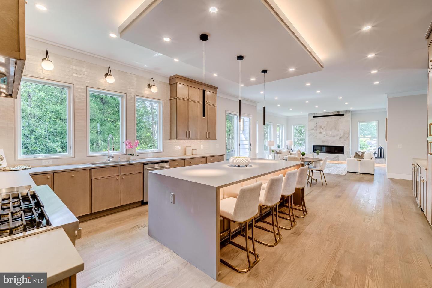 506 KINGSLEY RD, VIENNA, Virginia 22180, 6 Bedrooms Bedrooms, ,6 BathroomsBathrooms,Residential,For sale,506 KINGSLEY RD,VAFX2258570 MLS # VAFX2258570