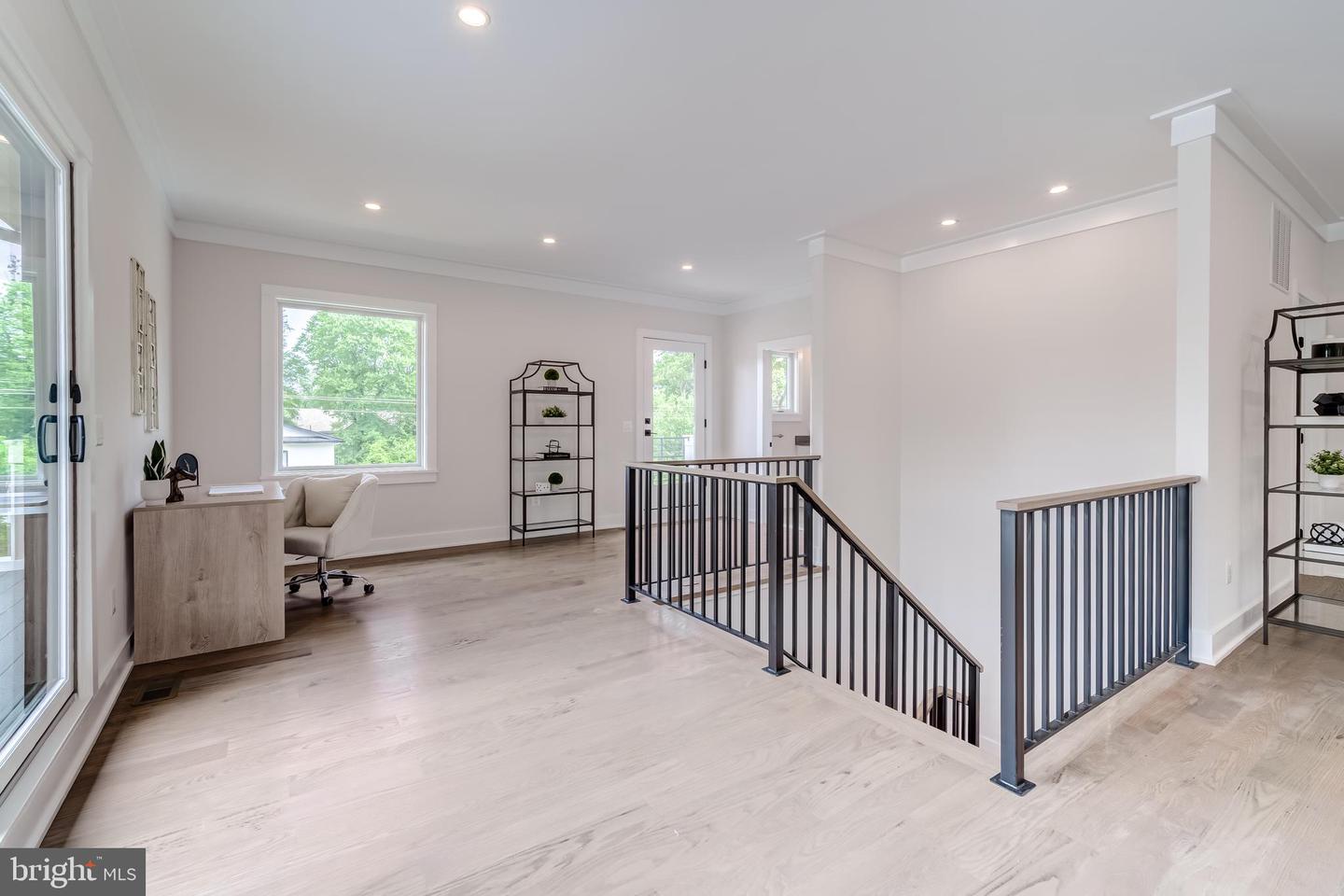 506 KINGSLEY RD, VIENNA, Virginia 22180, 6 Bedrooms Bedrooms, ,6 BathroomsBathrooms,Residential,For sale,506 KINGSLEY RD,VAFX2258570 MLS # VAFX2258570