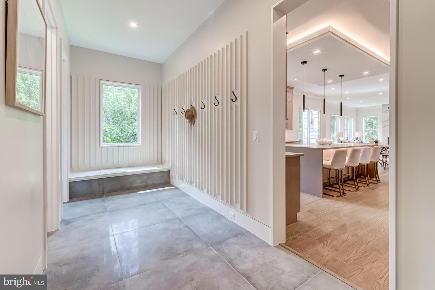 506 KINGSLEY RD, VIENNA, Virginia 22180, 6 Bedrooms Bedrooms, ,6 BathroomsBathrooms,Residential,For sale,506 KINGSLEY RD,VAFX2258570 MLS # VAFX2258570