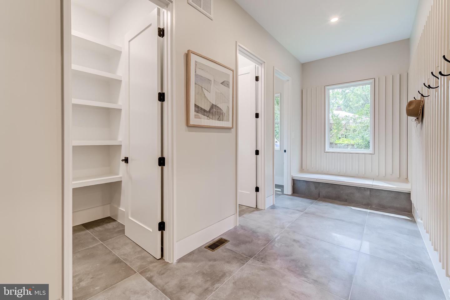 506 KINGSLEY RD, VIENNA, Virginia 22180, 6 Bedrooms Bedrooms, ,6 BathroomsBathrooms,Residential,For sale,506 KINGSLEY RD,VAFX2258570 MLS # VAFX2258570