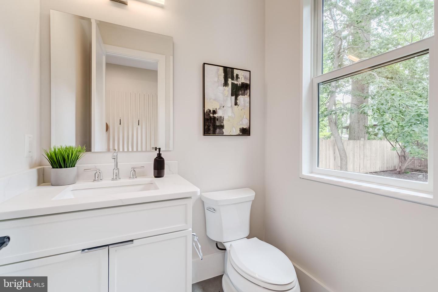 506 KINGSLEY RD, VIENNA, Virginia 22180, 6 Bedrooms Bedrooms, ,6 BathroomsBathrooms,Residential,For sale,506 KINGSLEY RD,VAFX2258570 MLS # VAFX2258570