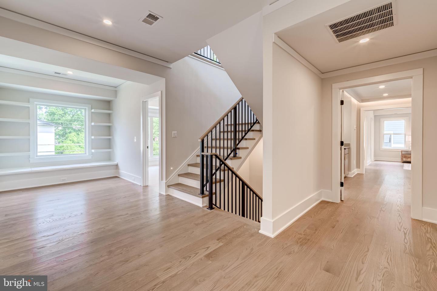 506 KINGSLEY RD, VIENNA, Virginia 22180, 6 Bedrooms Bedrooms, ,6 BathroomsBathrooms,Residential,For sale,506 KINGSLEY RD,VAFX2258570 MLS # VAFX2258570