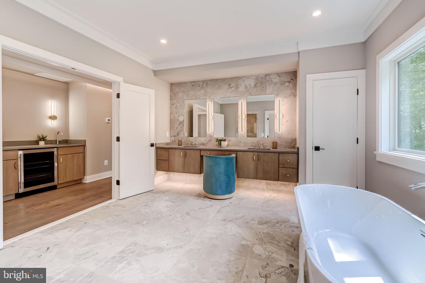 506 KINGSLEY RD, VIENNA, Virginia 22180, 6 Bedrooms Bedrooms, ,6 BathroomsBathrooms,Residential,For sale,506 KINGSLEY RD,VAFX2258570 MLS # VAFX2258570