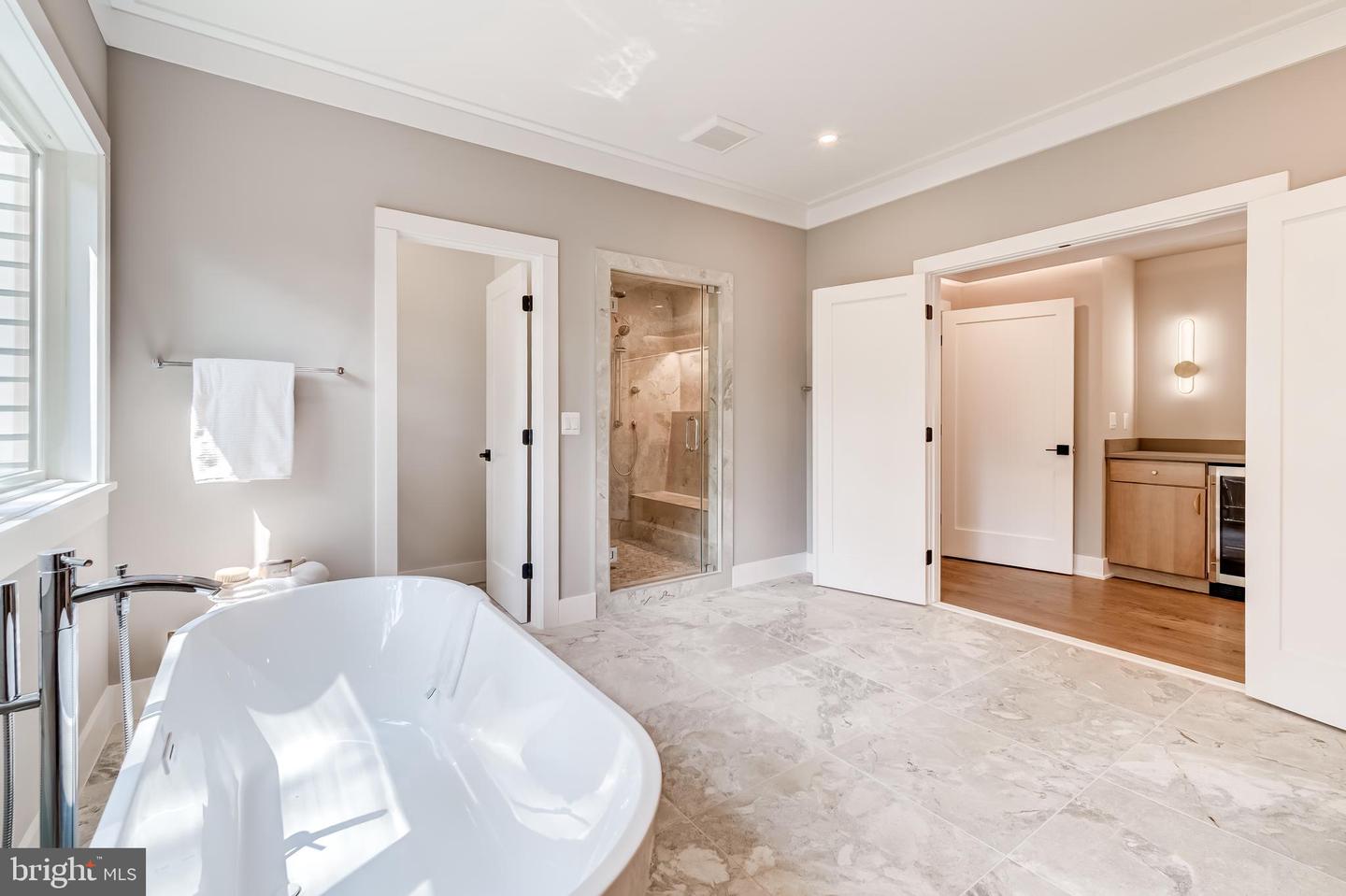 506 KINGSLEY RD, VIENNA, Virginia 22180, 6 Bedrooms Bedrooms, ,6 BathroomsBathrooms,Residential,For sale,506 KINGSLEY RD,VAFX2258570 MLS # VAFX2258570