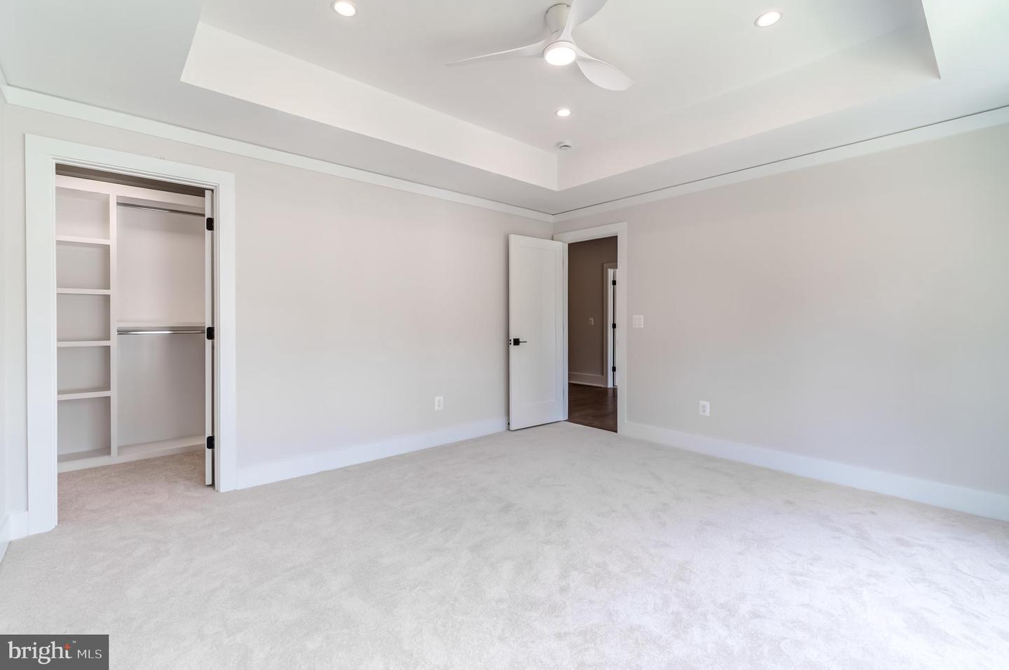 506 KINGSLEY RD, VIENNA, Virginia 22180, 6 Bedrooms Bedrooms, ,6 BathroomsBathrooms,Residential,For sale,506 KINGSLEY RD,VAFX2258570 MLS # VAFX2258570
