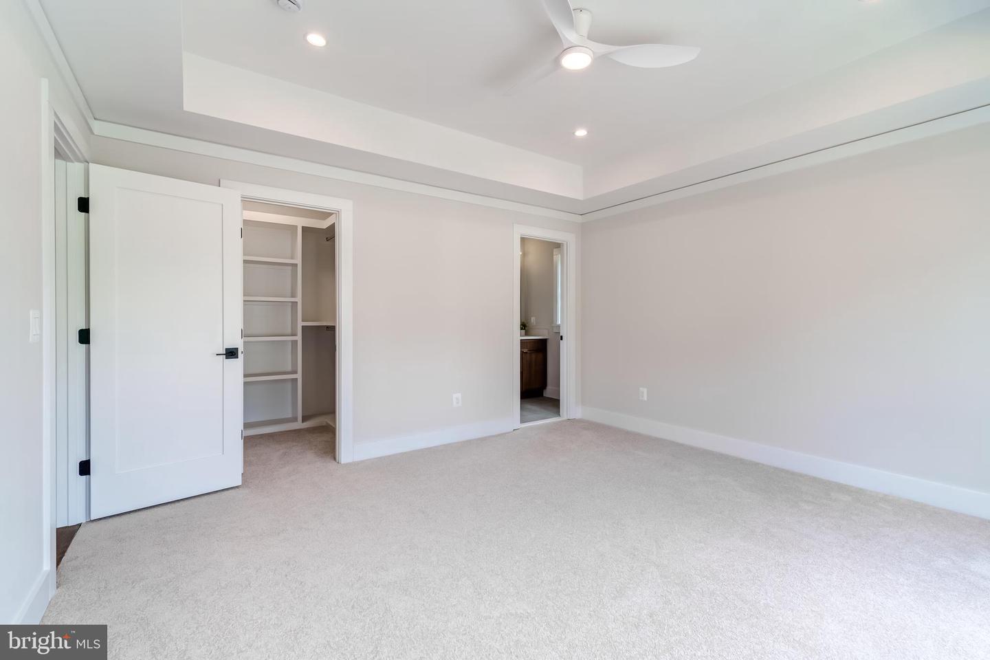 506 KINGSLEY RD, VIENNA, Virginia 22180, 6 Bedrooms Bedrooms, ,6 BathroomsBathrooms,Residential,For sale,506 KINGSLEY RD,VAFX2258570 MLS # VAFX2258570