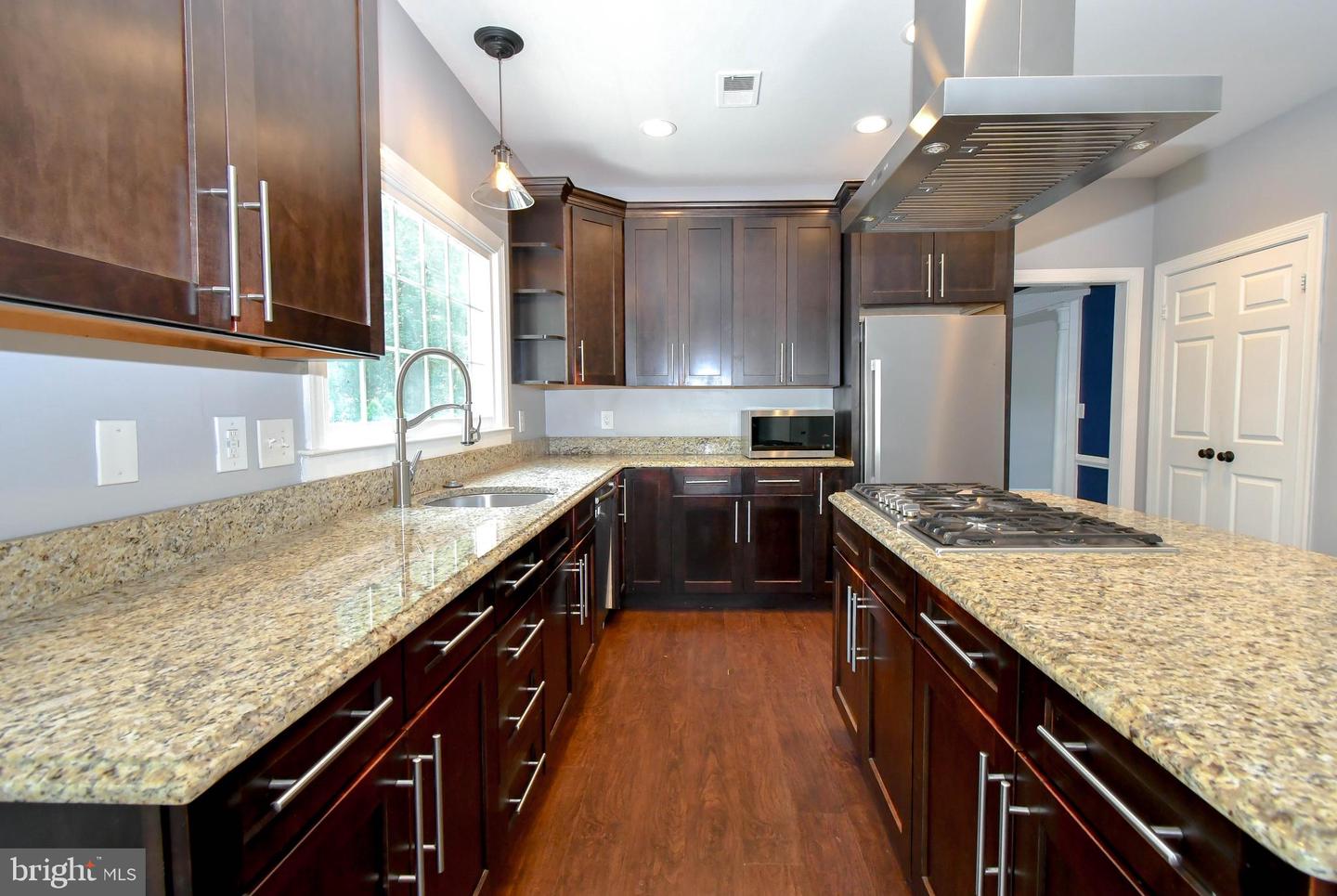 8003 COMERFORD DR, FAIRFAX STATION, Virginia 22039, 4 Bedrooms Bedrooms, ,3 BathroomsBathrooms,Residential,For sale,8003 COMERFORD DR,VAFX2258610 MLS # VAFX2258610