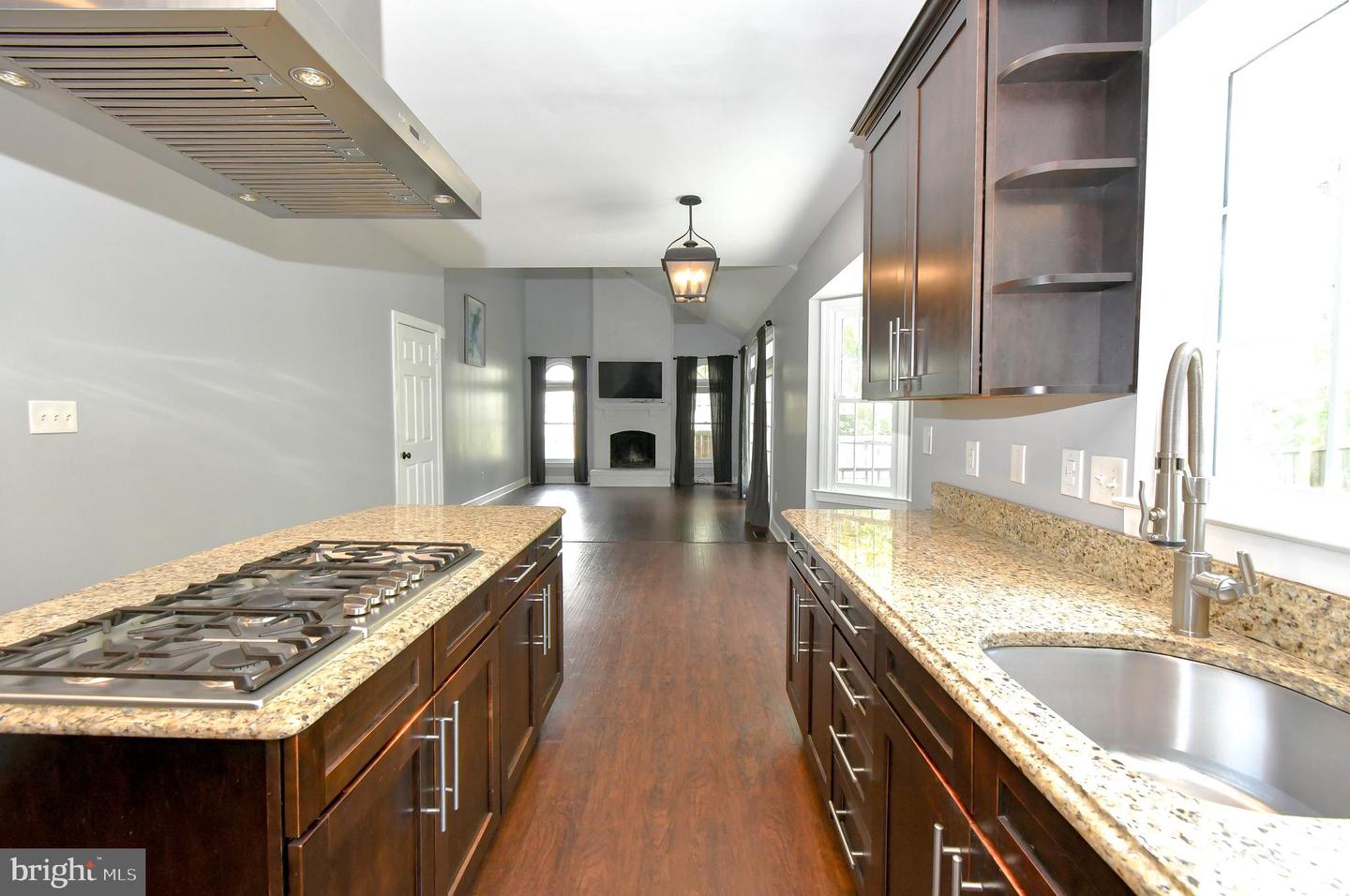 8003 COMERFORD DR, FAIRFAX STATION, Virginia 22039, 4 Bedrooms Bedrooms, ,3 BathroomsBathrooms,Residential,For sale,8003 COMERFORD DR,VAFX2258610 MLS # VAFX2258610
