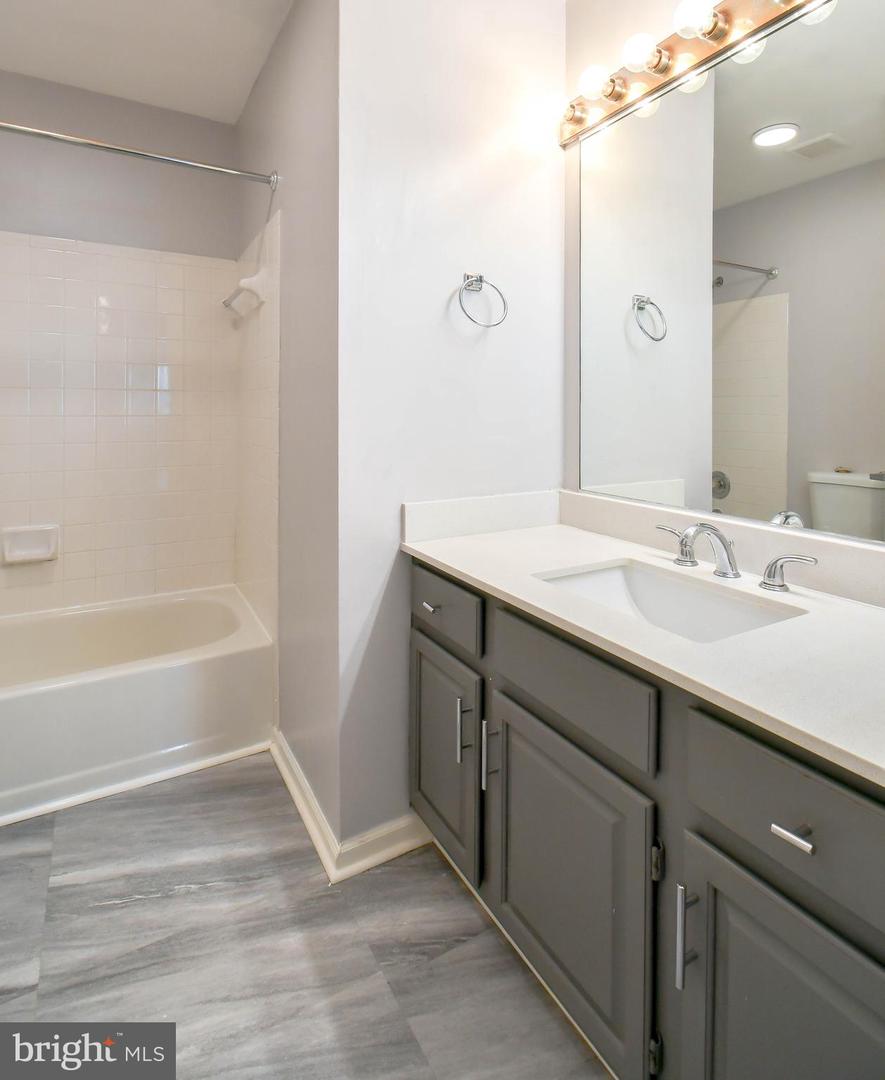 8003 COMERFORD DR, FAIRFAX STATION, Virginia 22039, 4 Bedrooms Bedrooms, ,3 BathroomsBathrooms,Residential,For sale,8003 COMERFORD DR,VAFX2258610 MLS # VAFX2258610