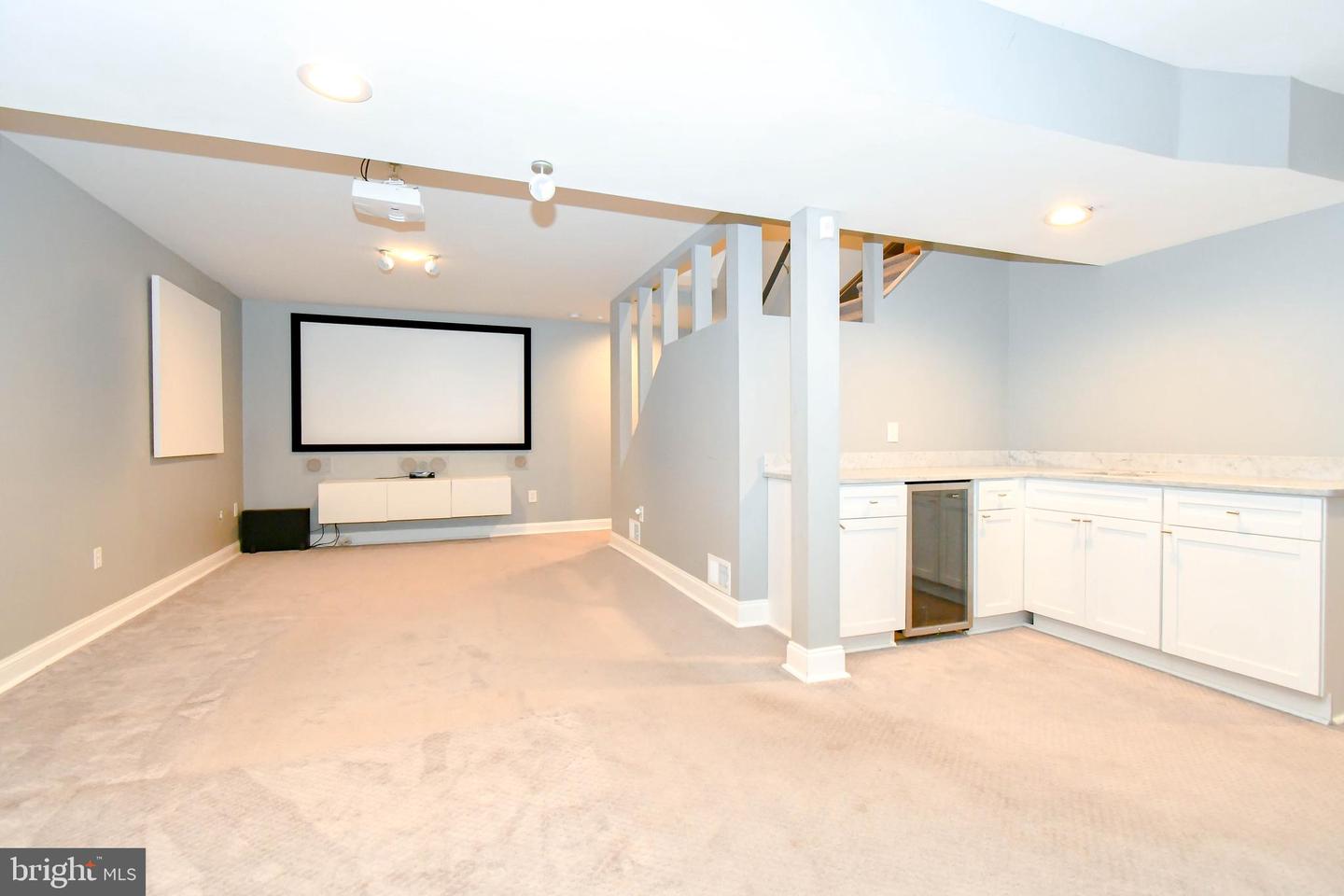 8003 COMERFORD DR, FAIRFAX STATION, Virginia 22039, 4 Bedrooms Bedrooms, ,3 BathroomsBathrooms,Residential,For sale,8003 COMERFORD DR,VAFX2258610 MLS # VAFX2258610